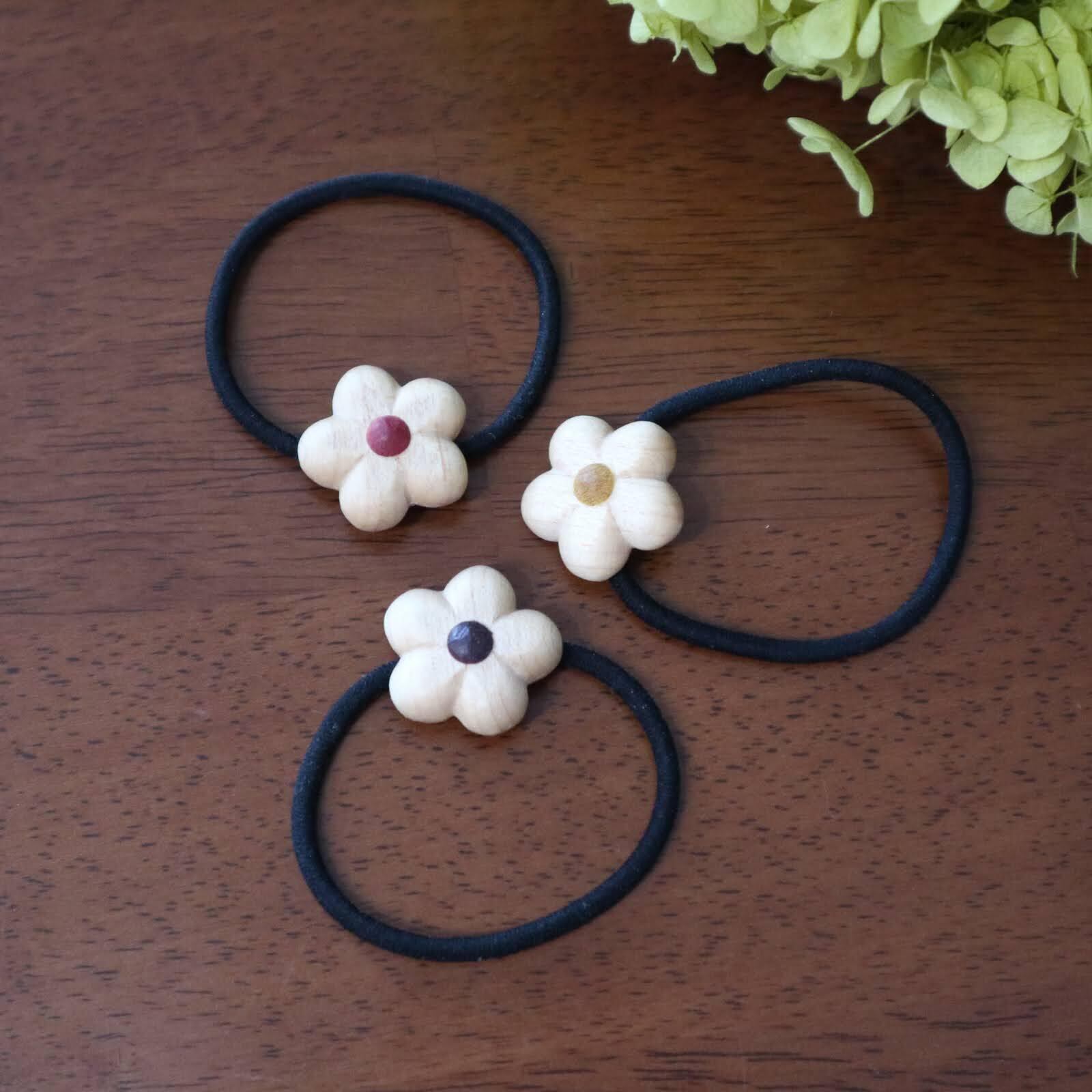お花のヘアゴム | 工房ベル