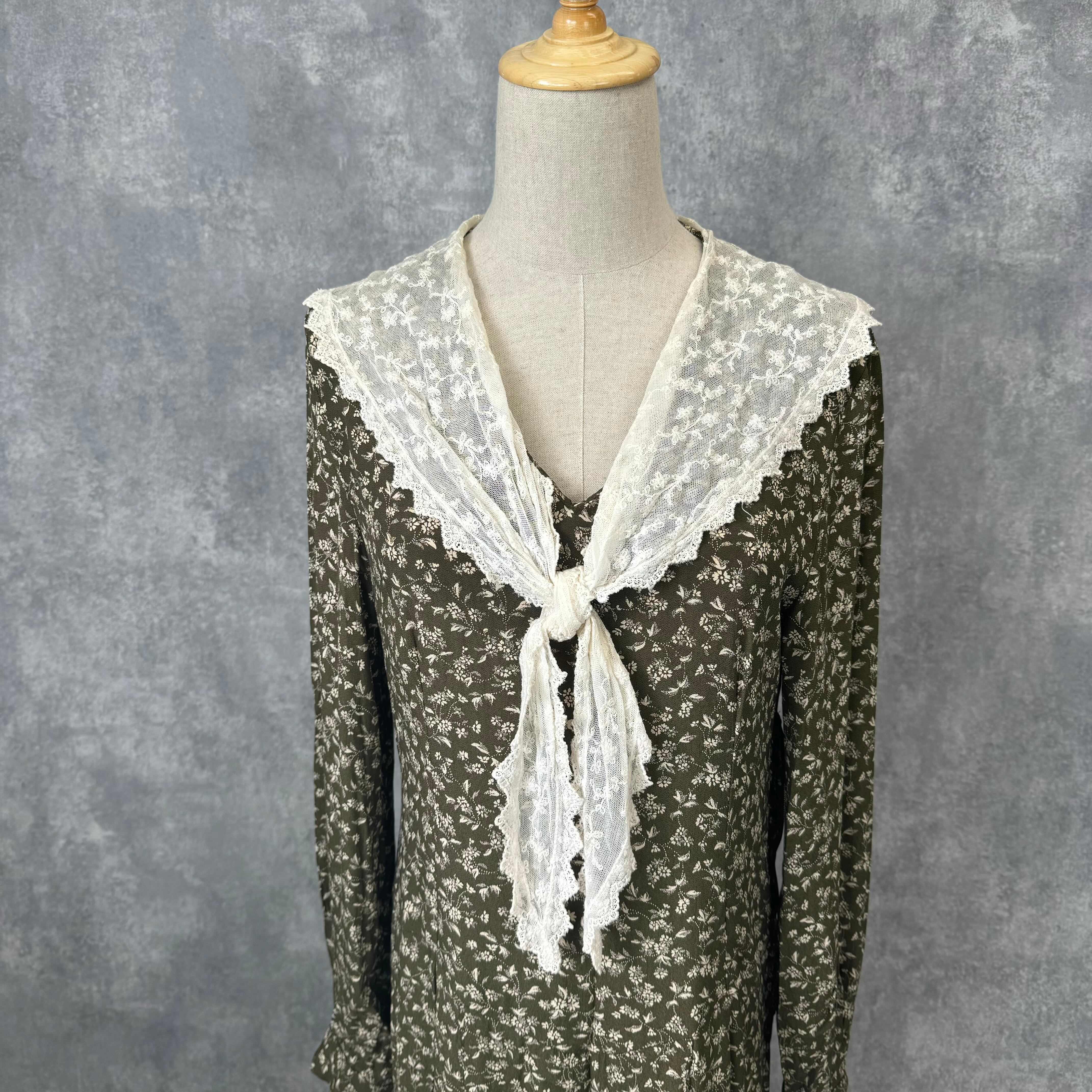 80年代laura ashley ローラアシュレイ 小花柄ワンピース レース 80年代laura ashley ローラアシュレイ 小花柄ワンピース レース