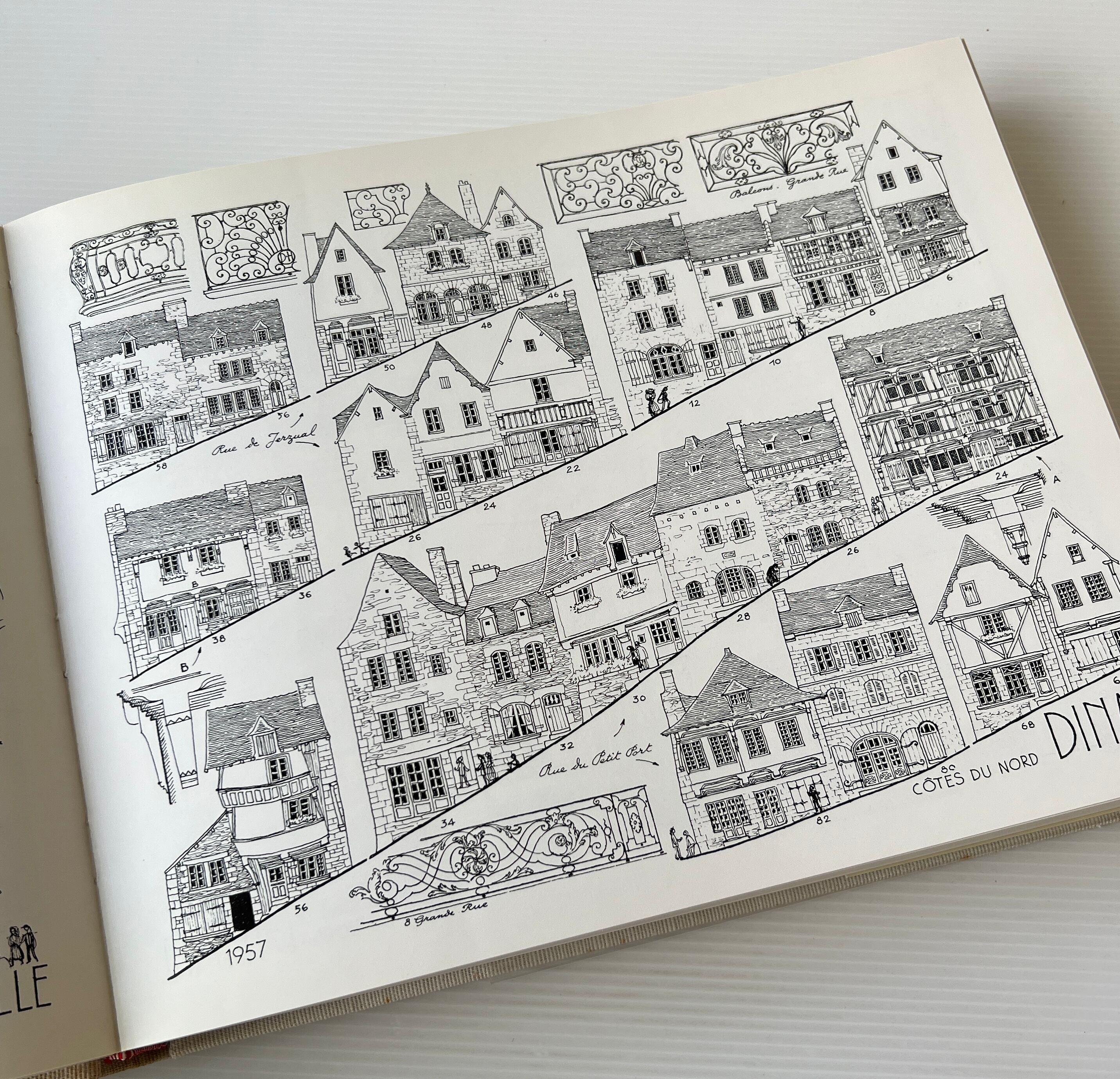 Les Rues de Paris à travers les croquis d'Albert Laprade et Architectures de France à travers les croquis d'Albert Laprade (アルベ―ル・ラプラード スケッチ集)