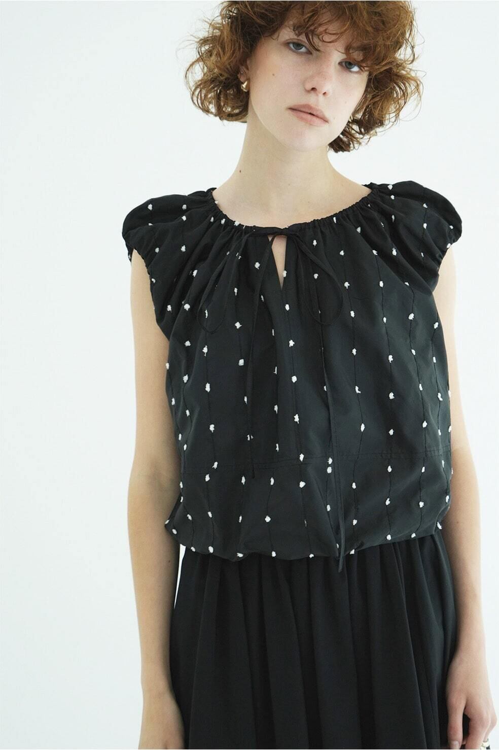 新品未使用品CLANE W FACE RIBBON CROCHET KNIT CLANE W FACE DOT SLEEVELESS RIBBON TOPS | FLICKA ASHIYA