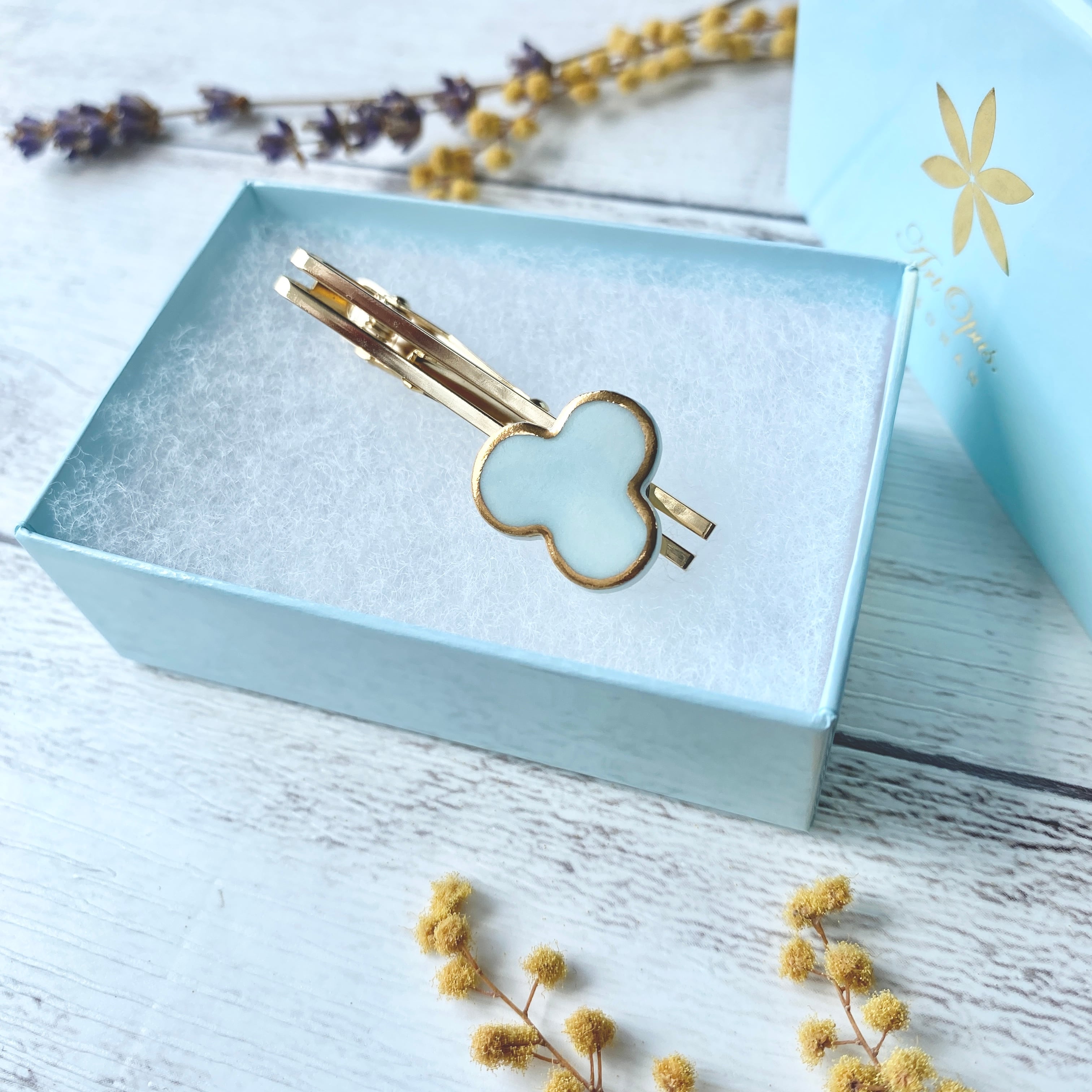 ネクタイピン 桜 / Sakura ピンク｜陶磁器 アクセサリー湘南 ギフト