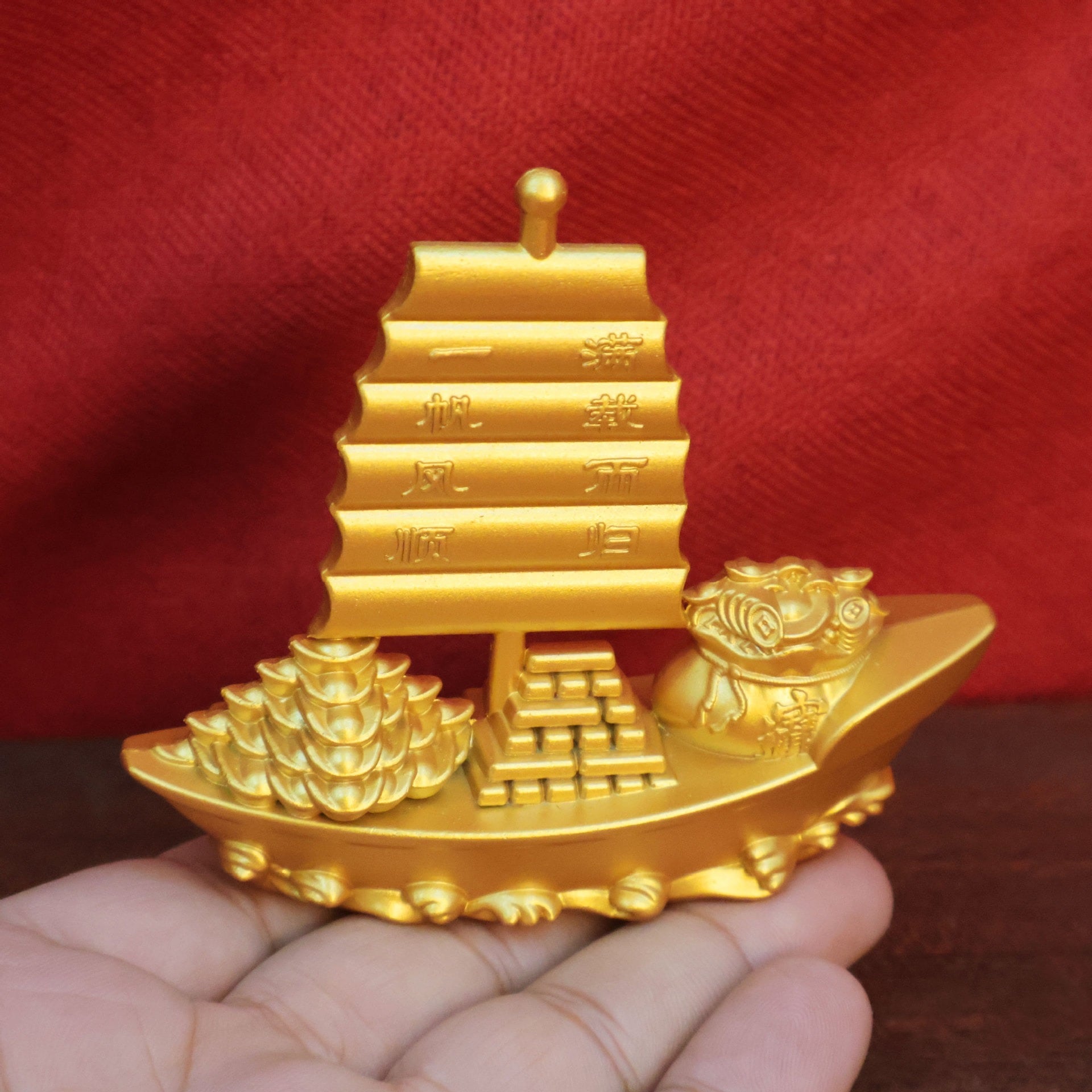 風水 元宝 財宝 船 宝船 置物 オブジェ 金色 ゴールド 黄金 招財 富