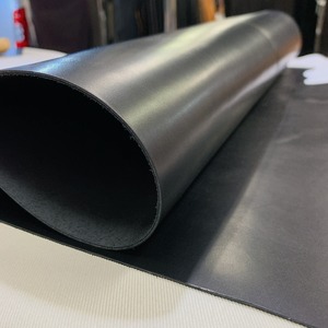 牛革　くろ【約46ds / 約1.2mm厚】L11F-059