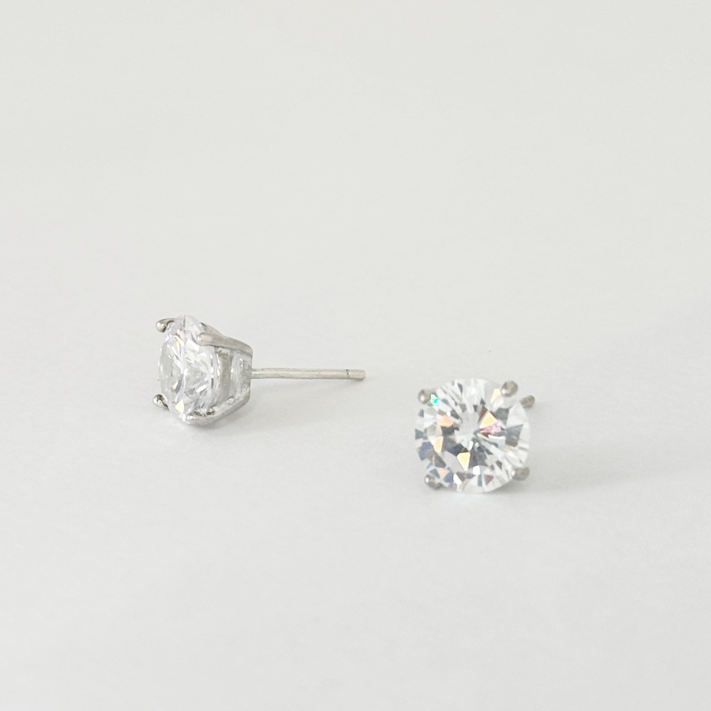 【ラスト1】シンデレラ ジルコニア8mm スタッド ピアス