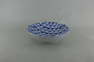 藍小紋伝統柄シリーズ　中鉢（波紋）
