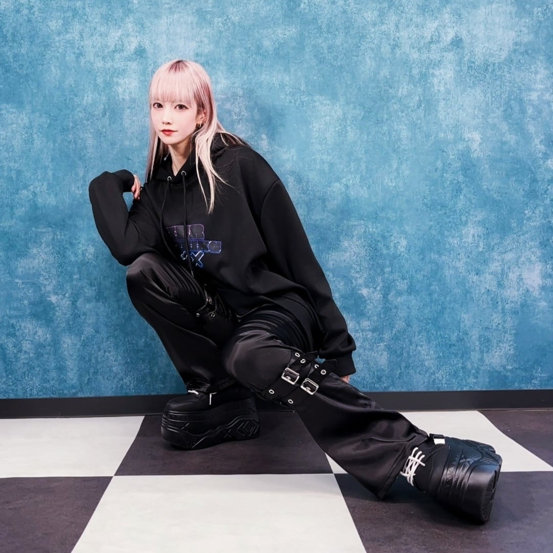 サテン生地フレアVISUAL PANT | NIER CLOTHING