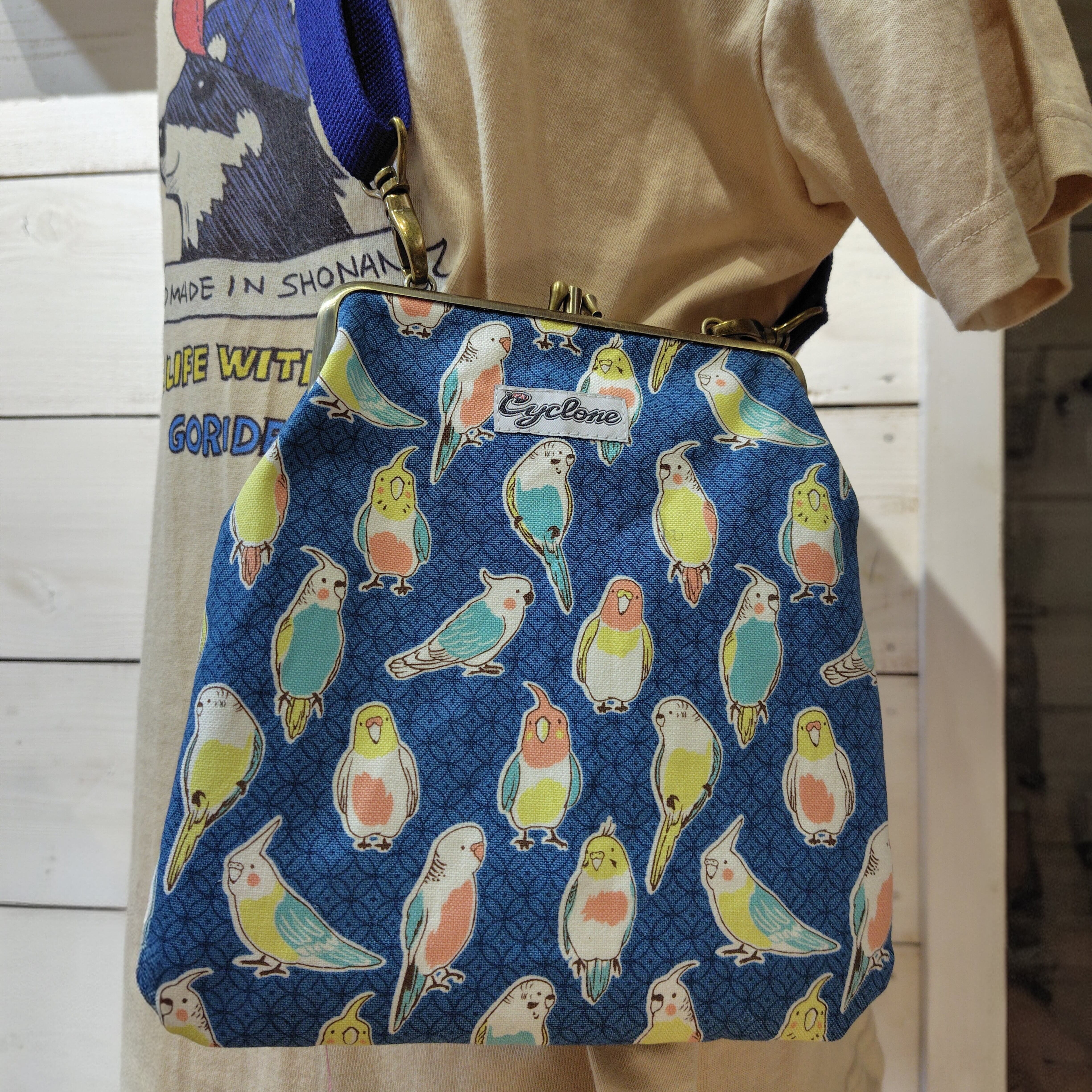 がま口ポシェット インコ | Cyclone | ハンドメイドのゆるかわサイクル