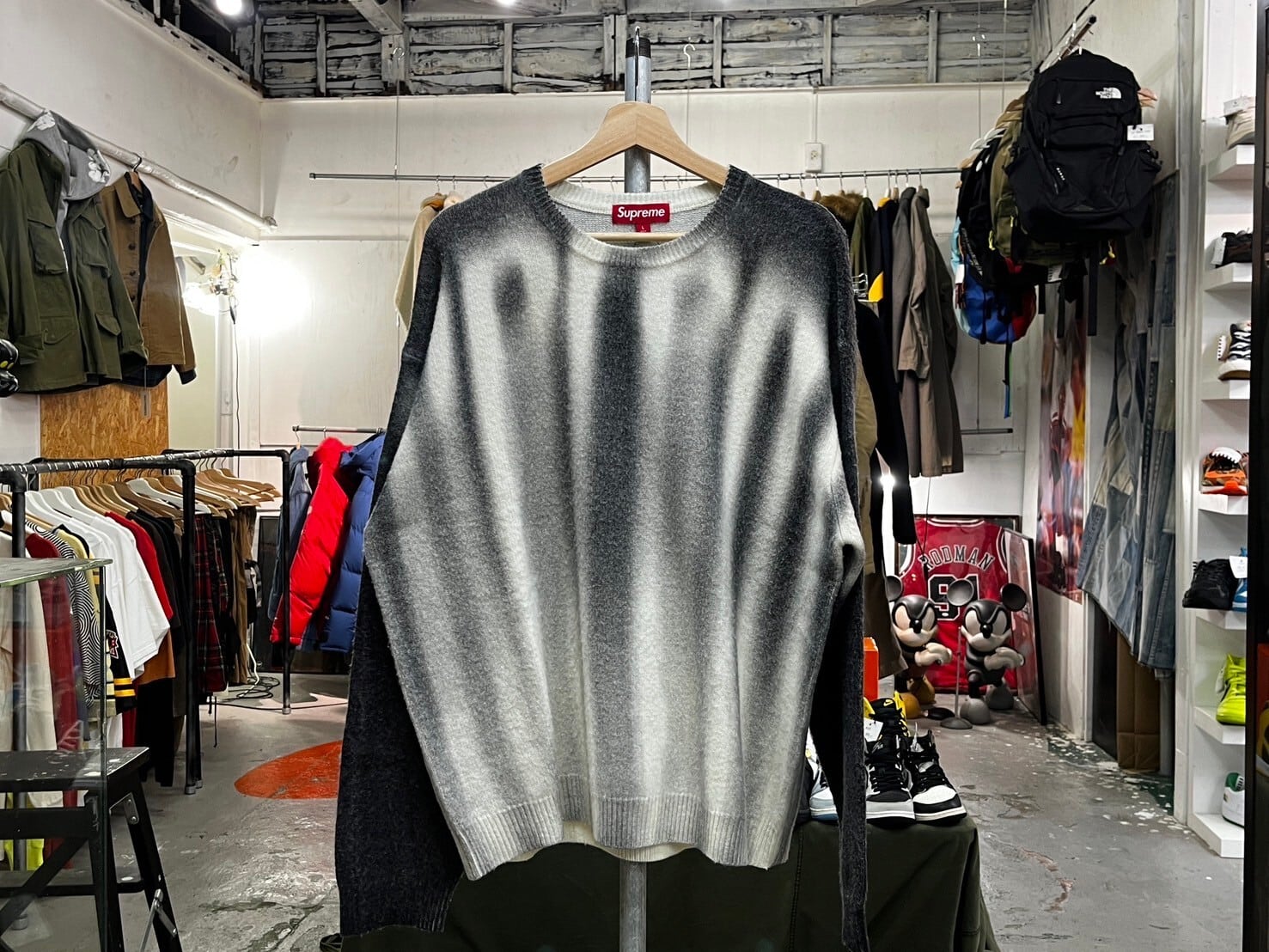 Supreme BLURRED LOGO SWEATER BLACK LARGE 77330 | BRAND BUYERS OSAKA