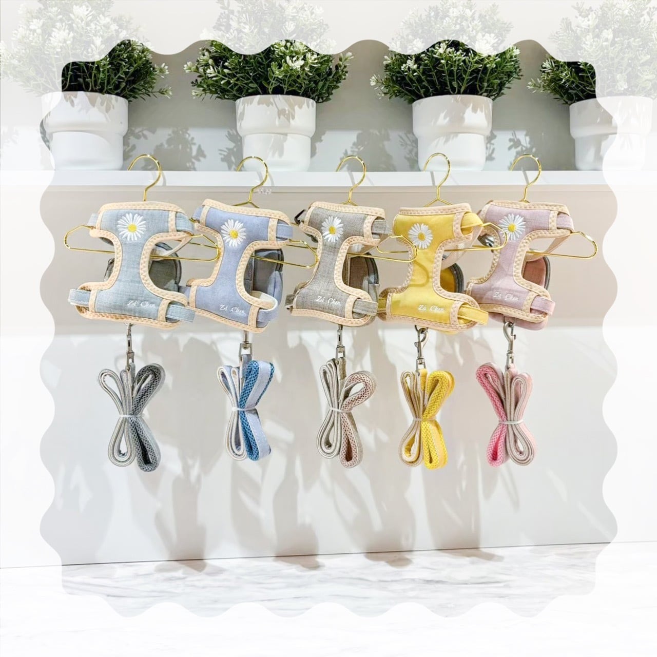 デイジー刺繍ポーチ付きハーネス+リード/NO.52403032