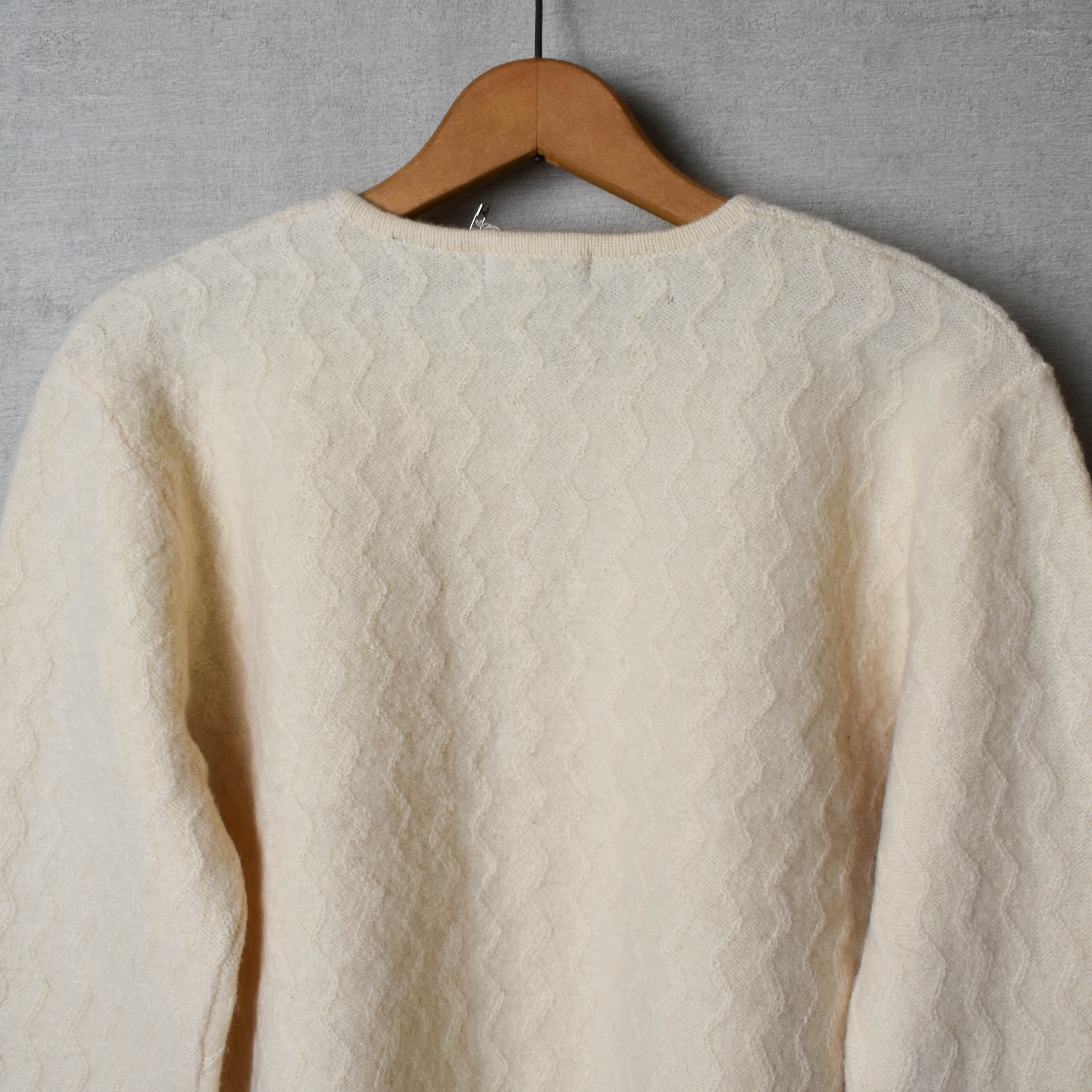 [USED] KAREN SCOTT made in AUSTRALIA gold button knit cardigan