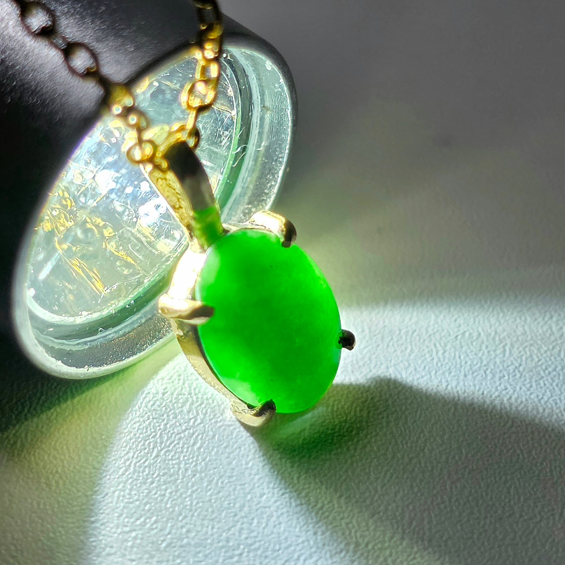 糸魚川 翡翠◆ペンダントトップ 金具（18K)付き◆ろうかん K14:糸魚川翡翠:ペンダントトップ金具（K14)付き BPT0595 | 糸魚川翡翠