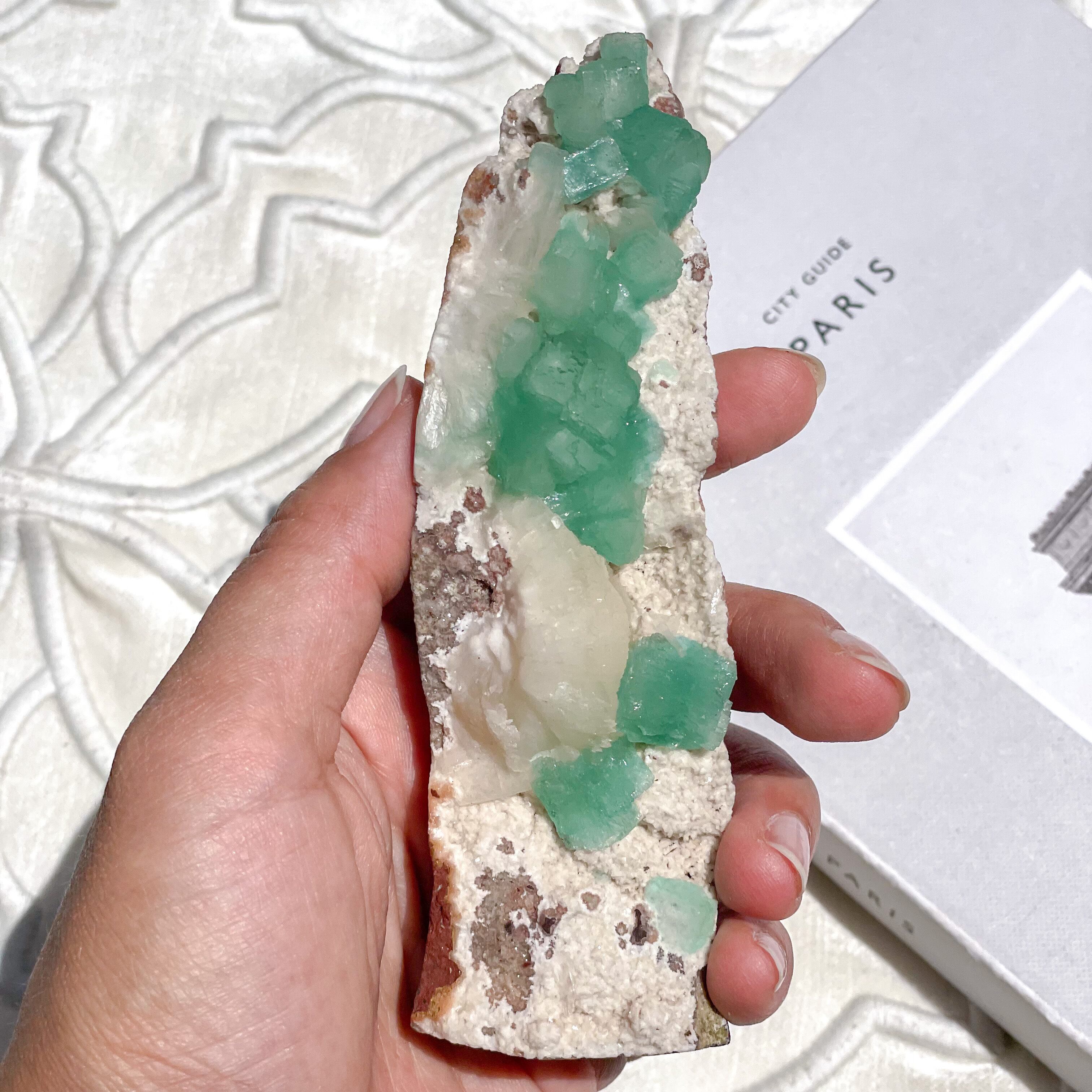 Flower Green Apophyllite 19 ✧ フラワーグリーンアポフィライト