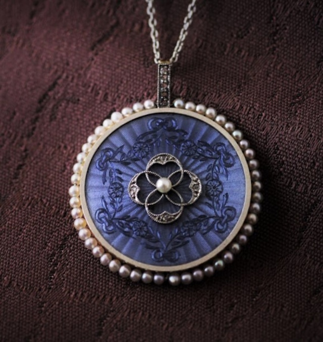 Blue Guilloche Enamel,Diamond & Pearl Pendant 　ギヨッシェ・エナメル、ダイヤモンド　 ＆　パール　ペンダント