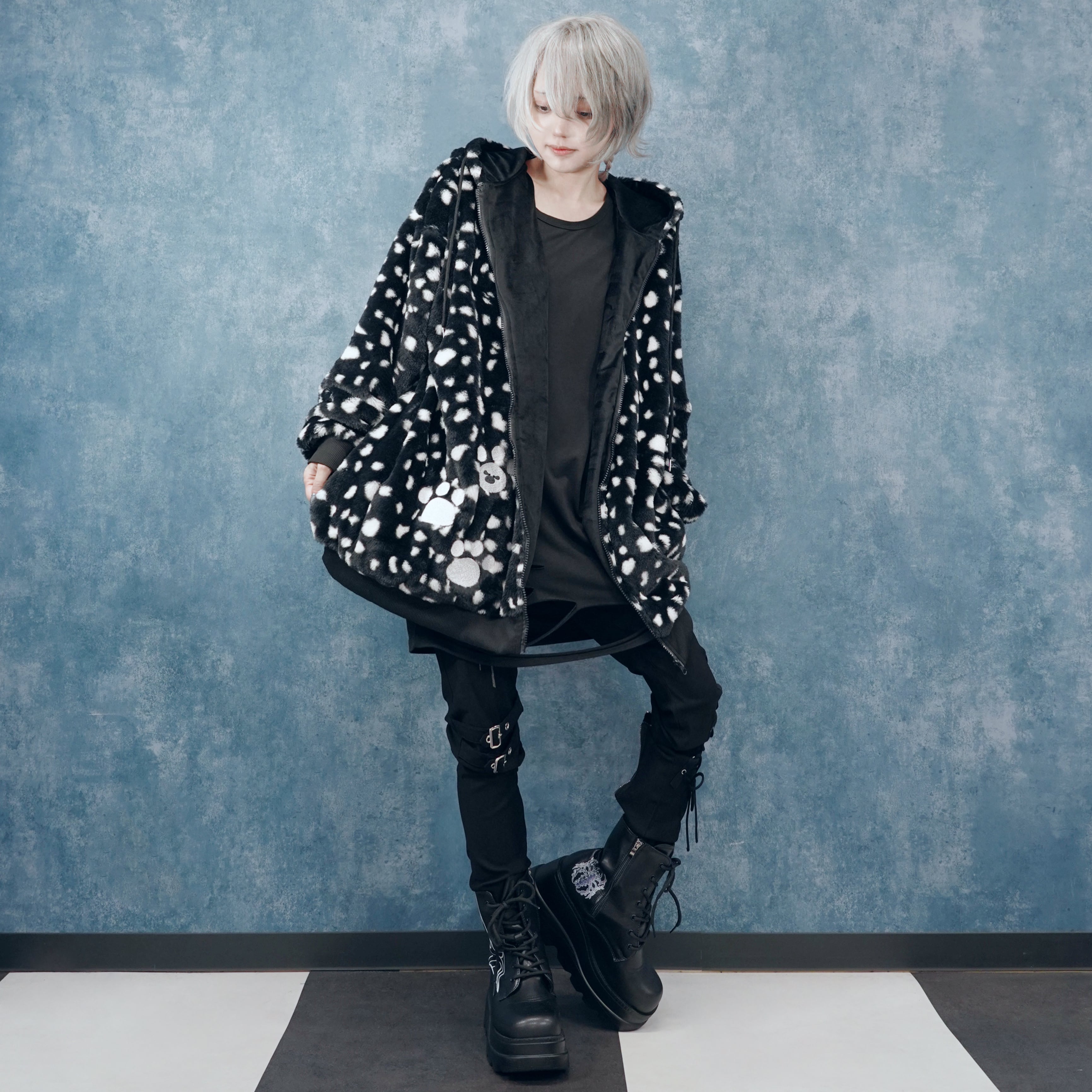 maoneko出品 10月21日目玉大特価》LEOPARD FUR ZIP OUTER【肉球刺繍入り