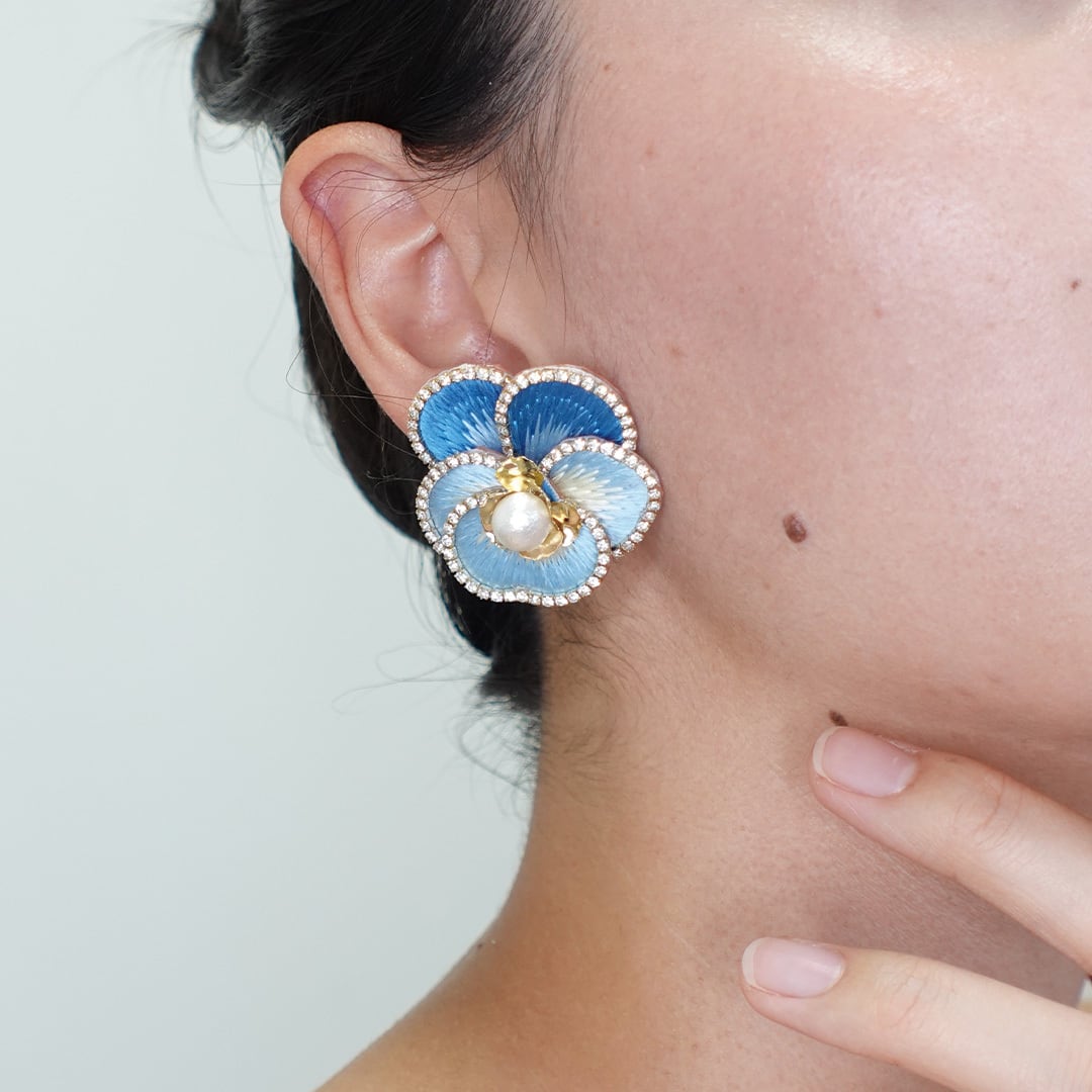 【青パンジー】ピアス/【BluePansy】pierce Earrings with Japanese Embroidery