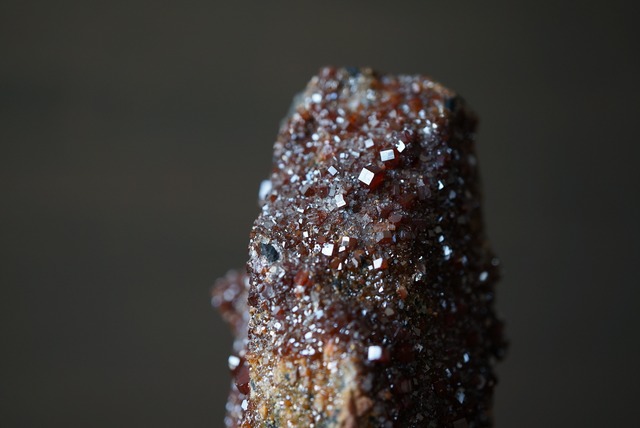 バナジナイト Vanadinite 852