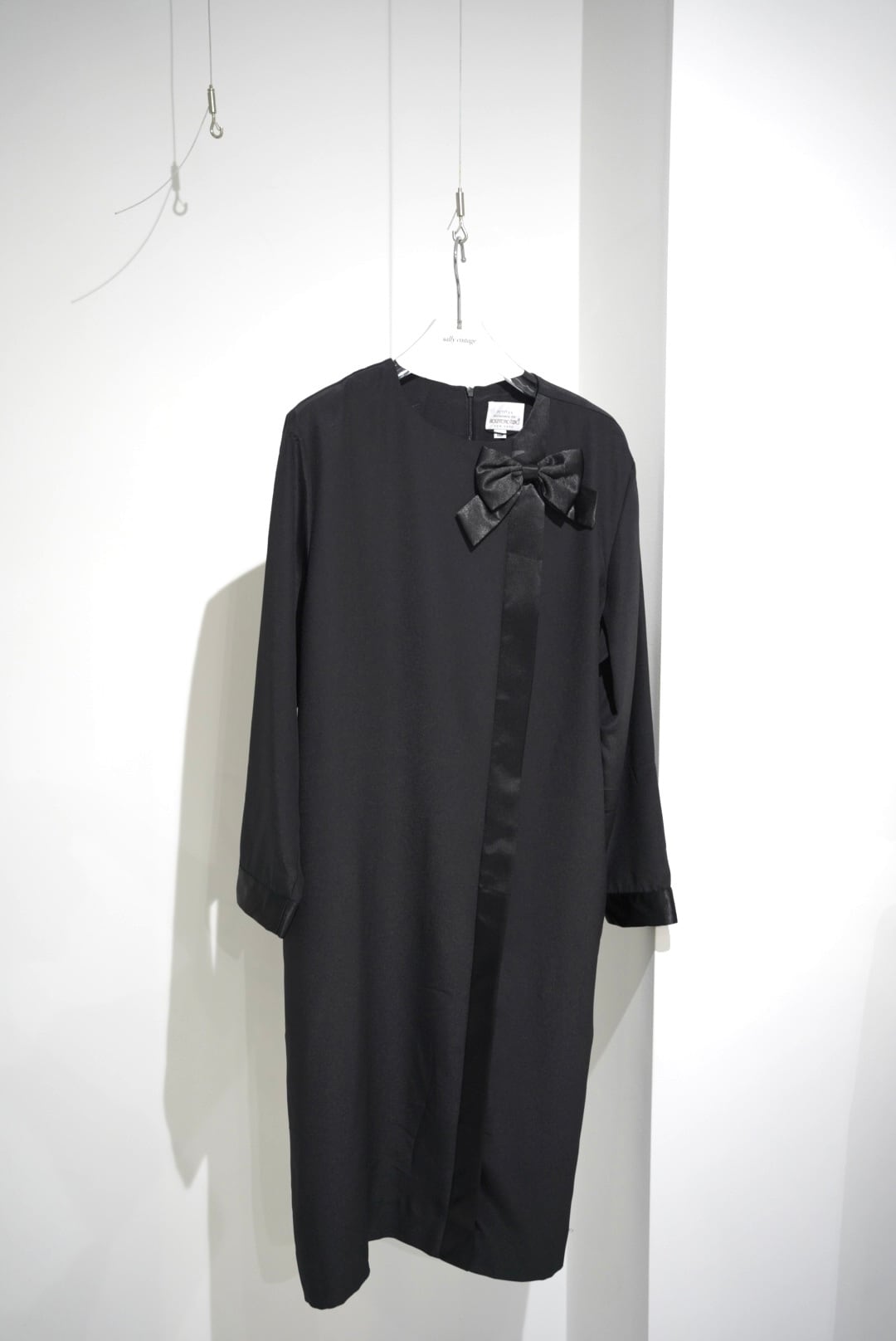 ribbon black dress