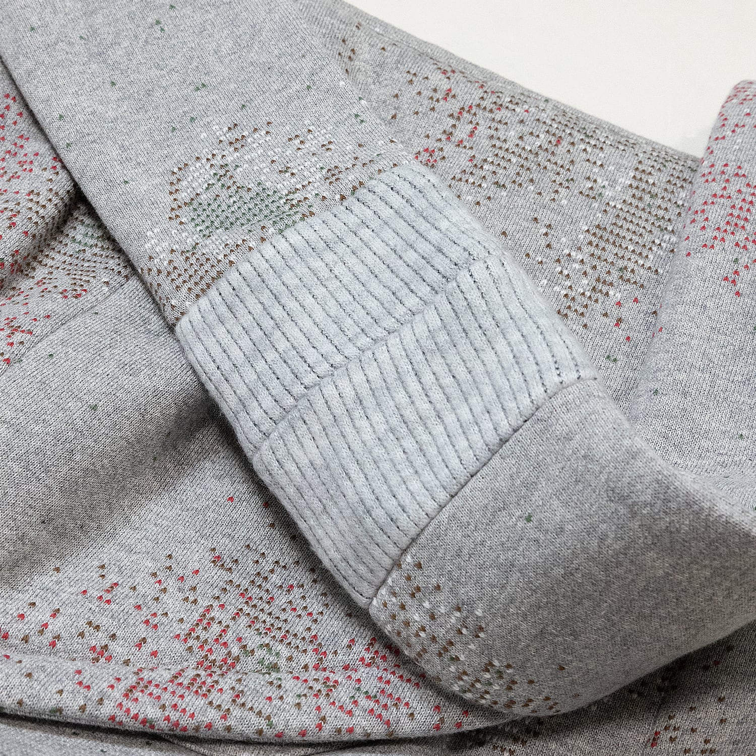 UNEEK BASEMNT - Discover independent style.