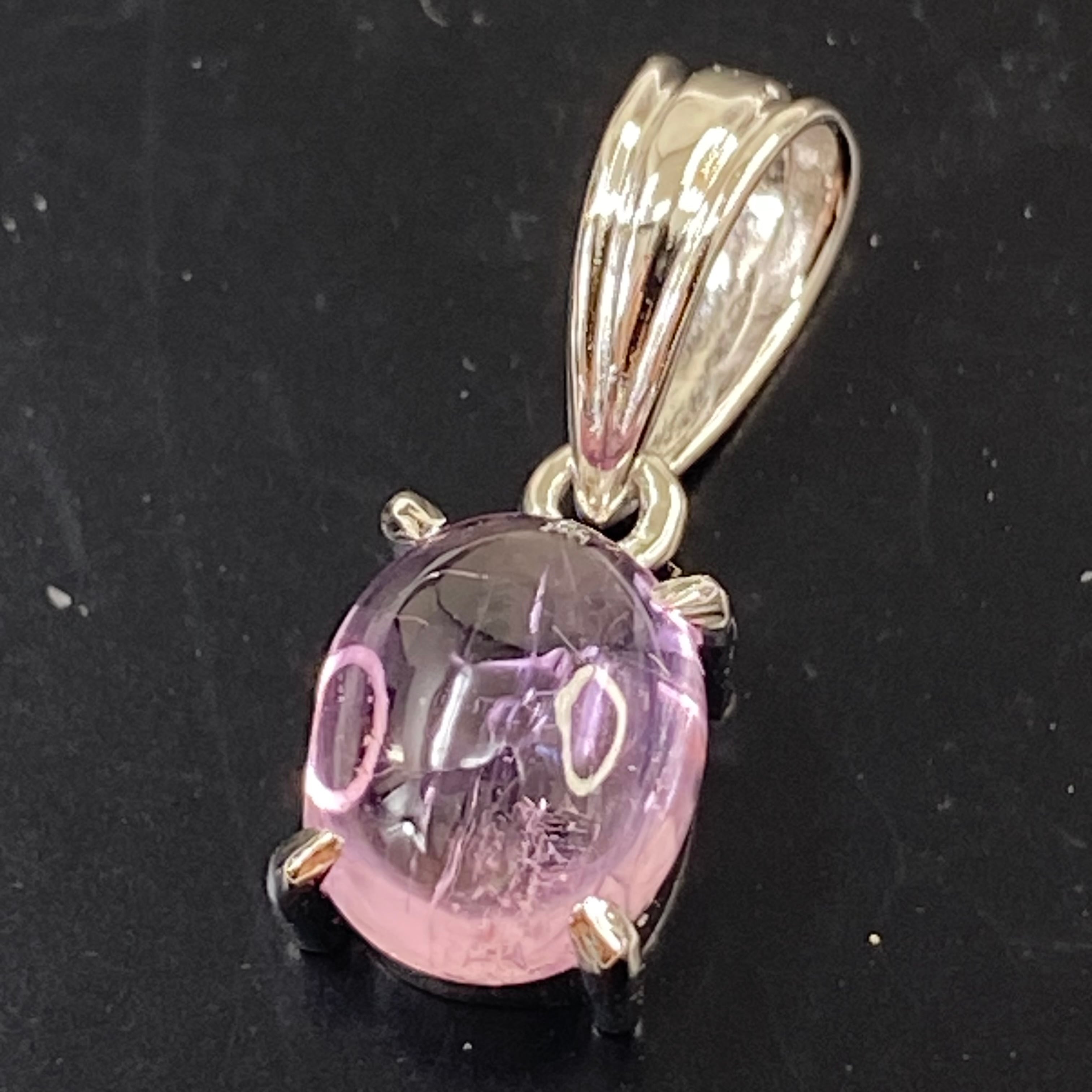 天然A貨、ジェダイト本翡翠緑色オーバルカットルーズ 1.2ct 鑑定書付き