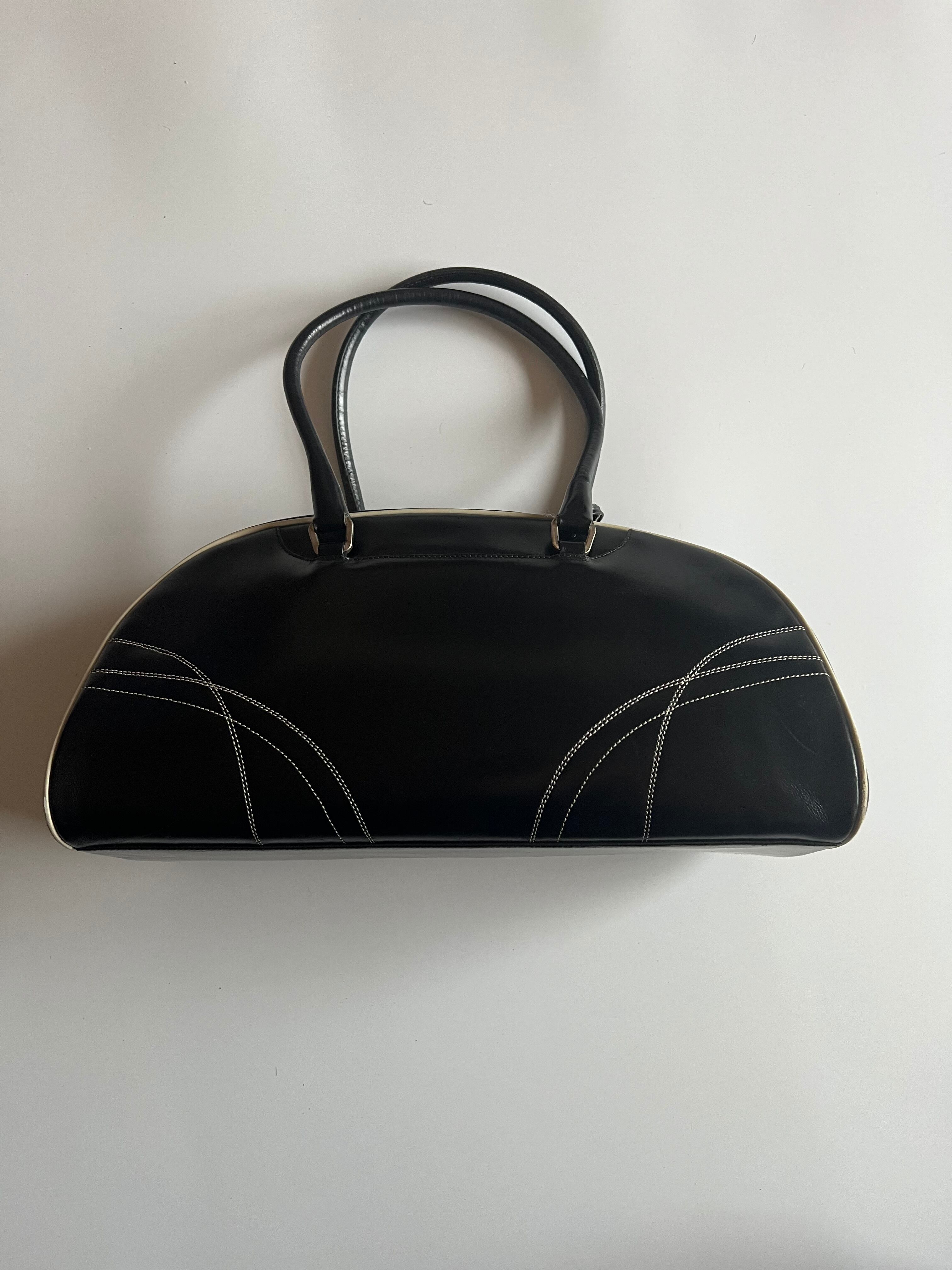 FW2000 PRADA LEATHER HAND BAG | triptraproll