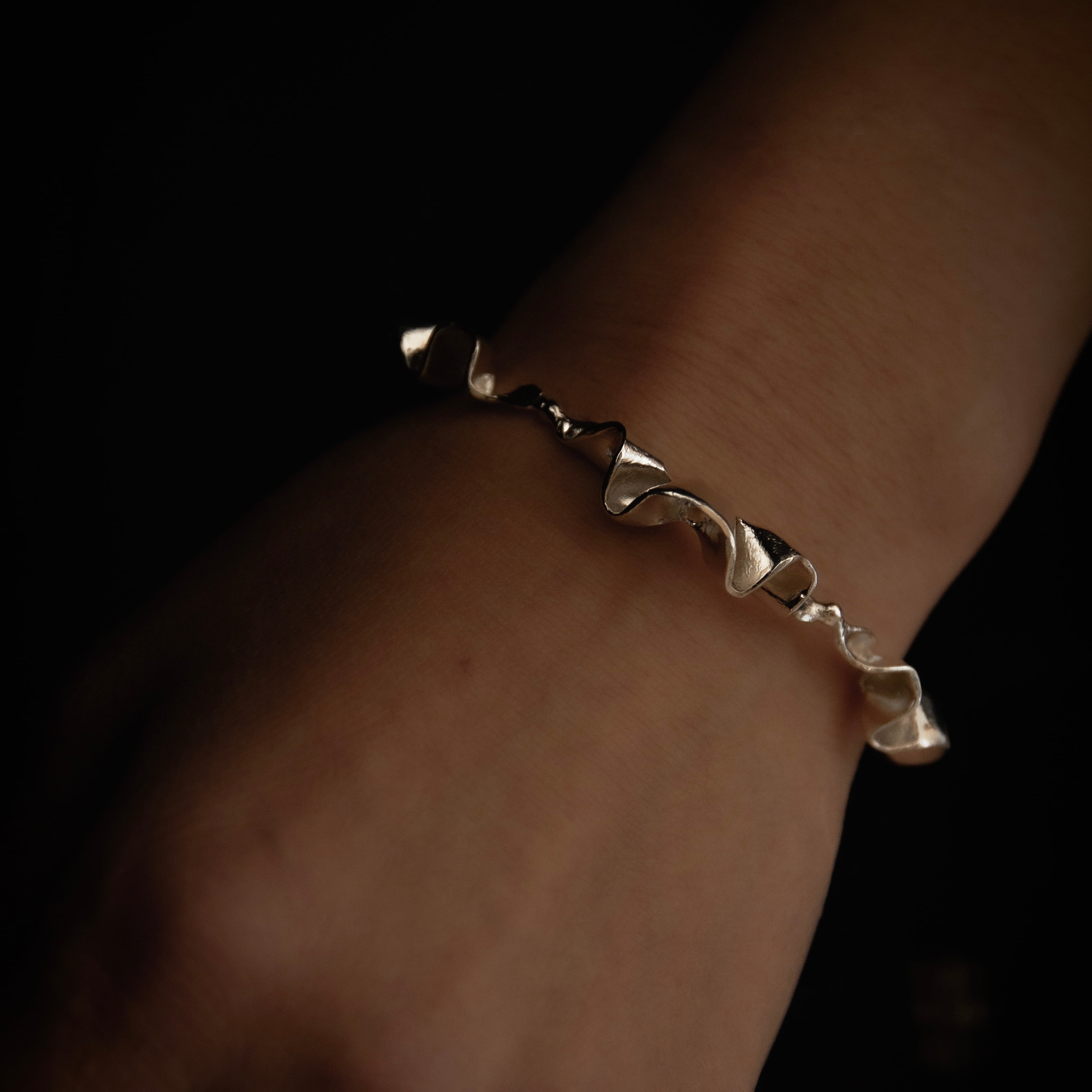 Ruffle・ラッフルブレスレット