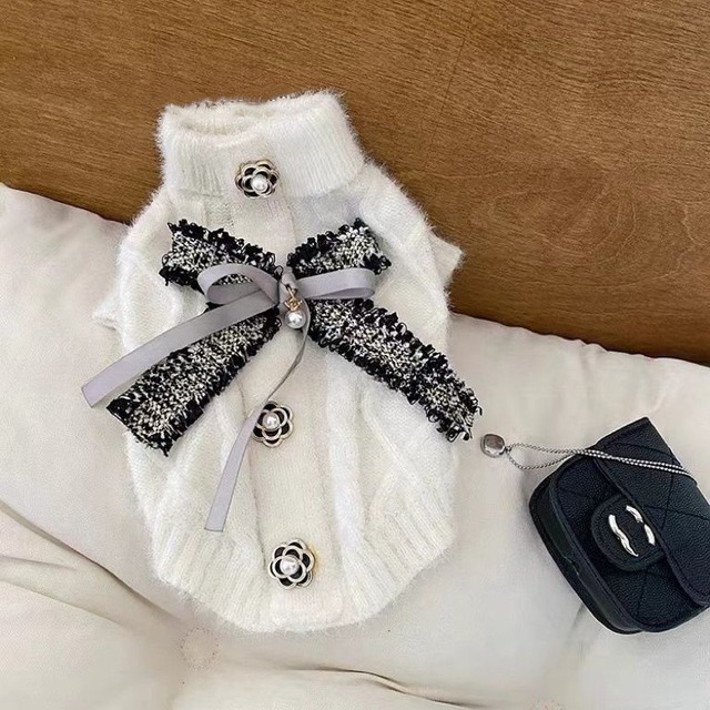 カメリアボタンセーター