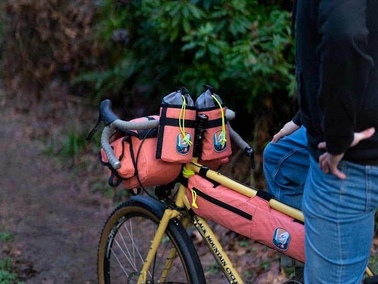 SWIFT CAMPOUT 2022】 GIBBY STEM BAG | Humhumhug Online Shop SWIFT CAMPOUT 2022】 GIBBY STEM BAG | Humhumhug Online Shop