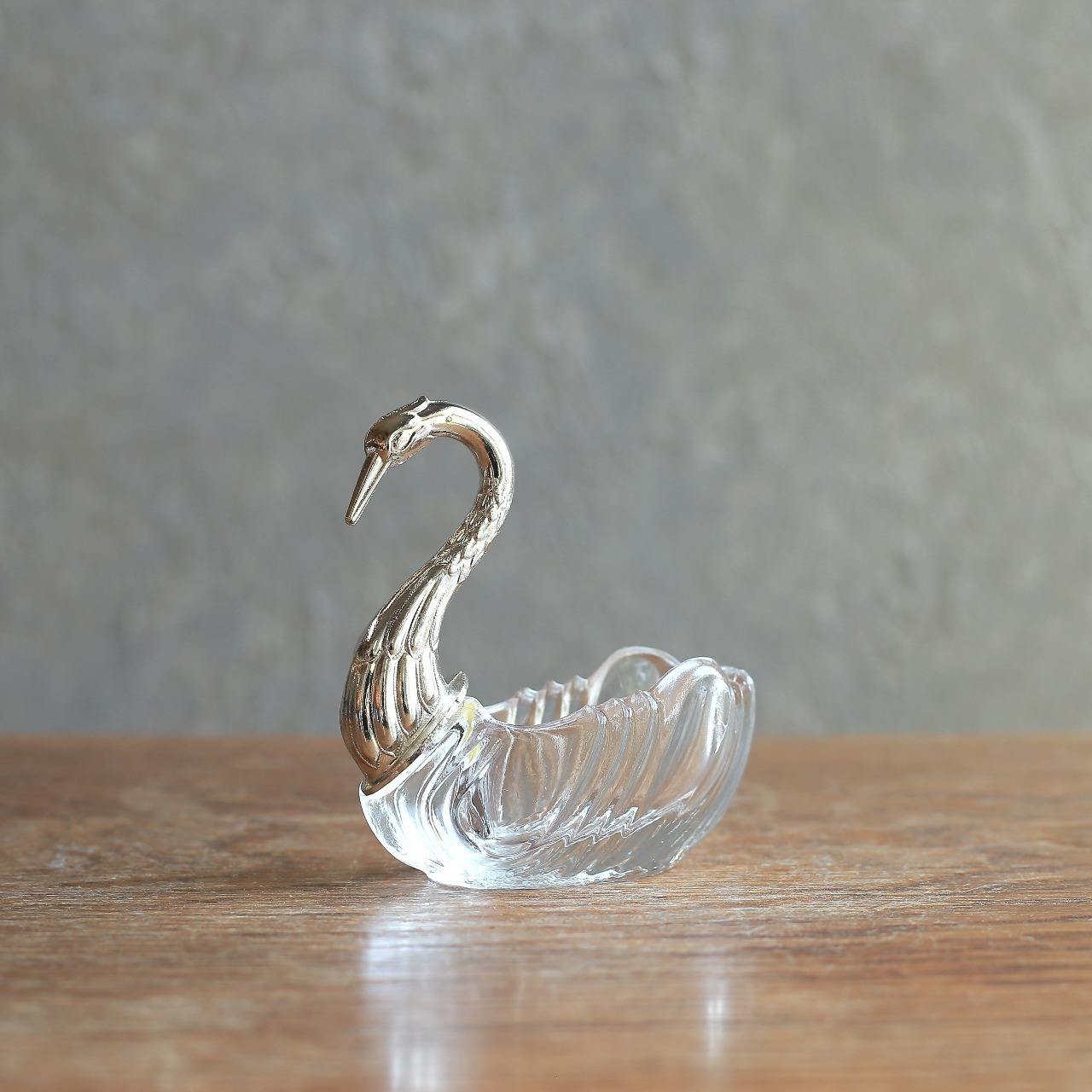 可憐な白鳥の小物入れ 24