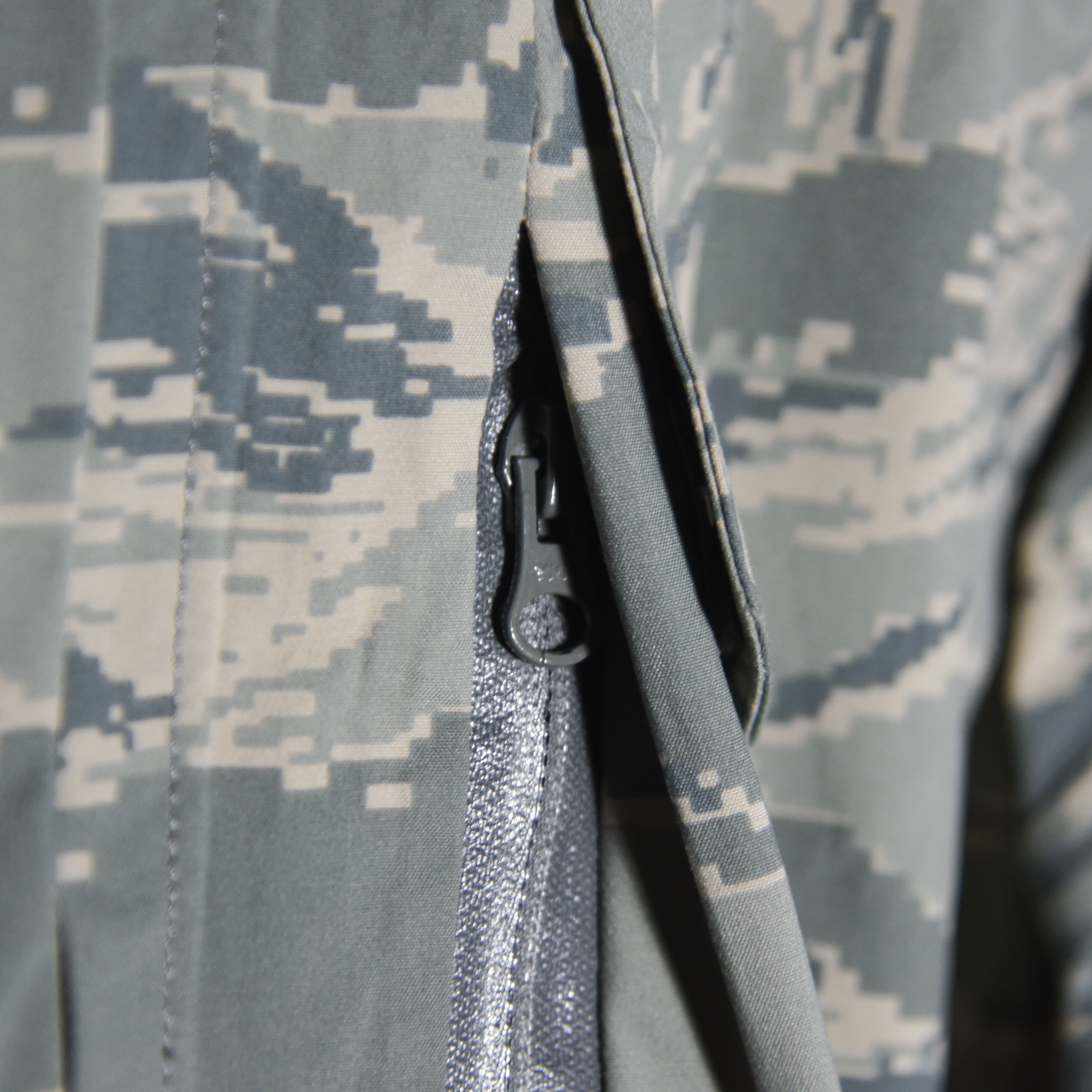 US AIR FORCE APECS ABU GORE-TEX PARKA デジタルタイガーカモ