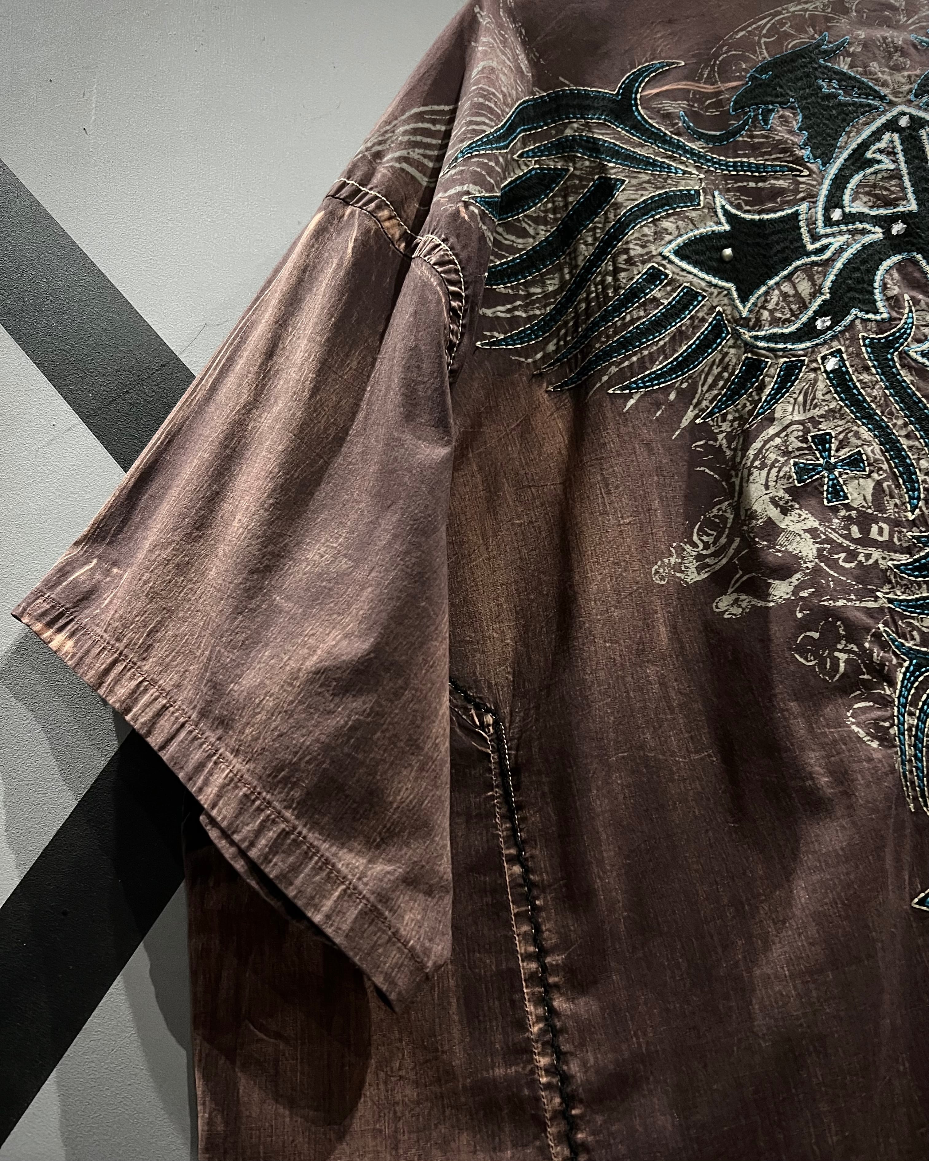 X VINTAGE】“Roar” Special Tribal Embroidery S/S Shirt | Caka(カカ