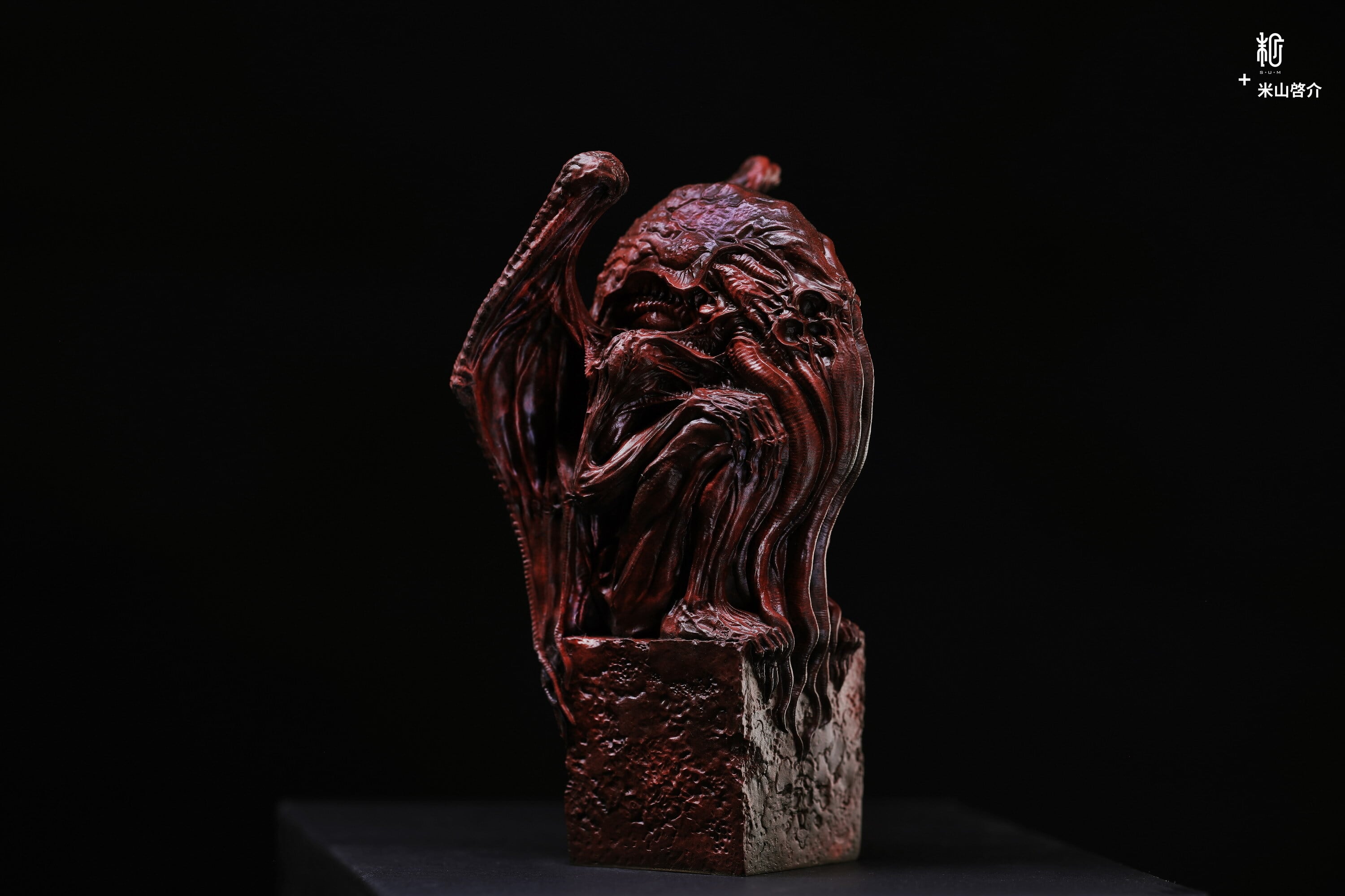 米山啓介 クトゥルフ座像・邪神像 ブロンズ像 赤ver. クトゥルフ座像・邪神像 ブロンズ像 赤ver.｜ 米山啓介 | sumart