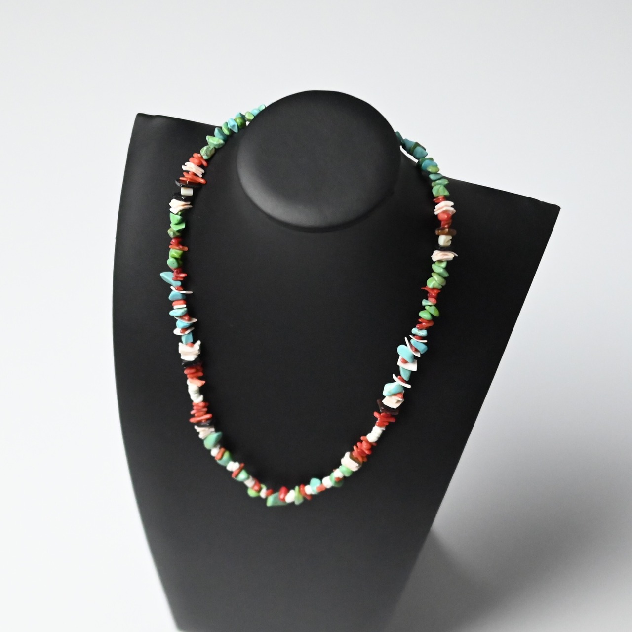 ERICKA NICOLAS BEGAY / ①NAVAJO BEASDS NECKLACE 50cm