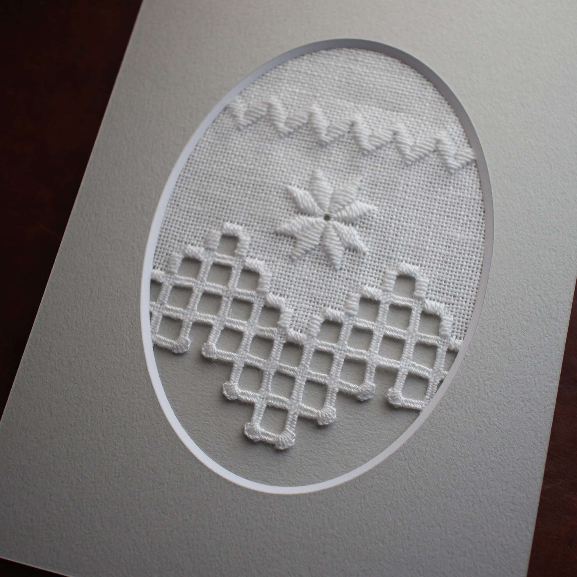 ハーダンガー刺繍 10冊セット　白糸刺繍洋書 白糸刺繍動画付きキット ・初めてのハーダンガー | 刺繍ルーム｜動画で