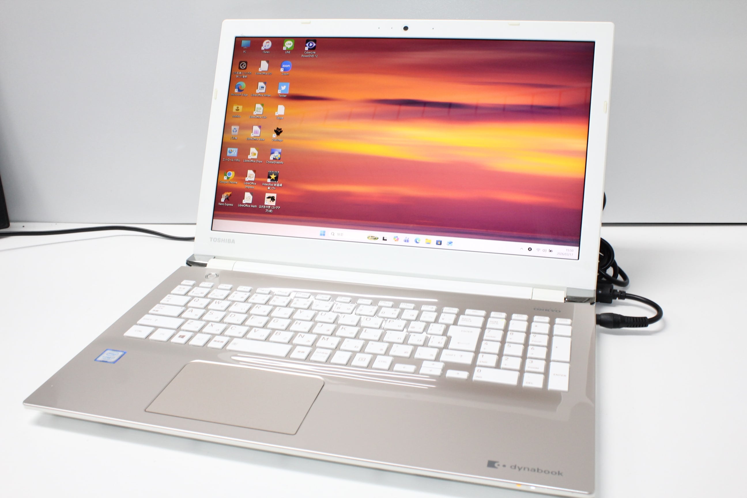 中古ノートPC】富士通〈LIFEBOOK WU2/D2〉Intel Core i7/SSD256GB