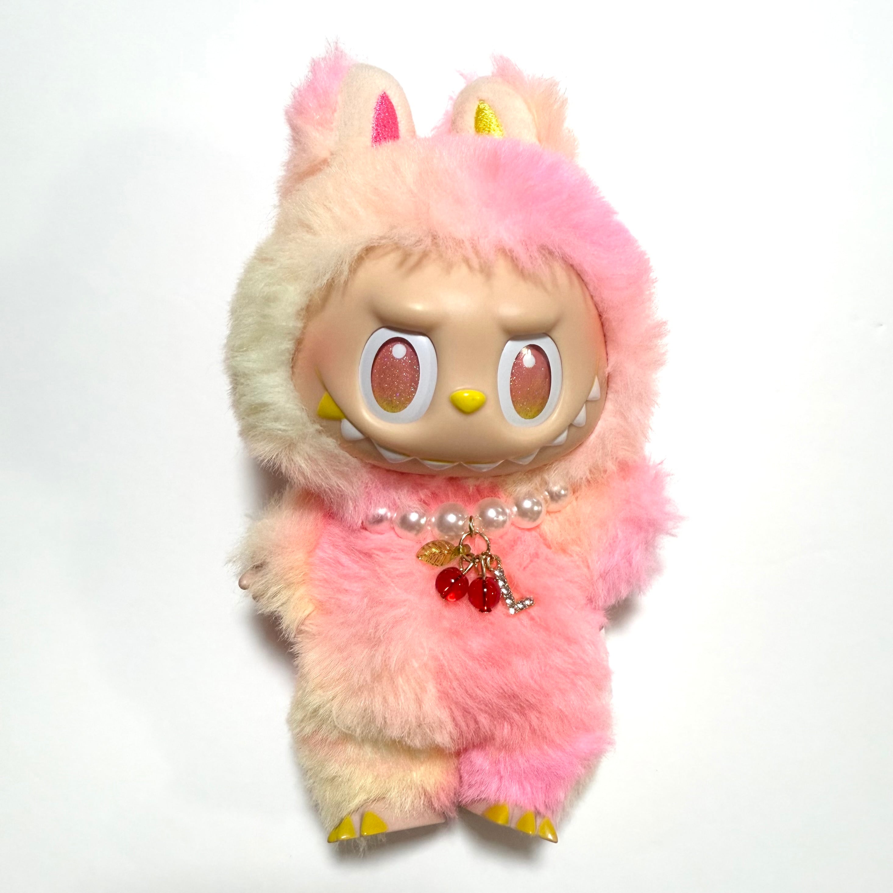 チェリーパール♡イニシャルネックレス ラブブ アクセサリー 衣装 | Pay ID