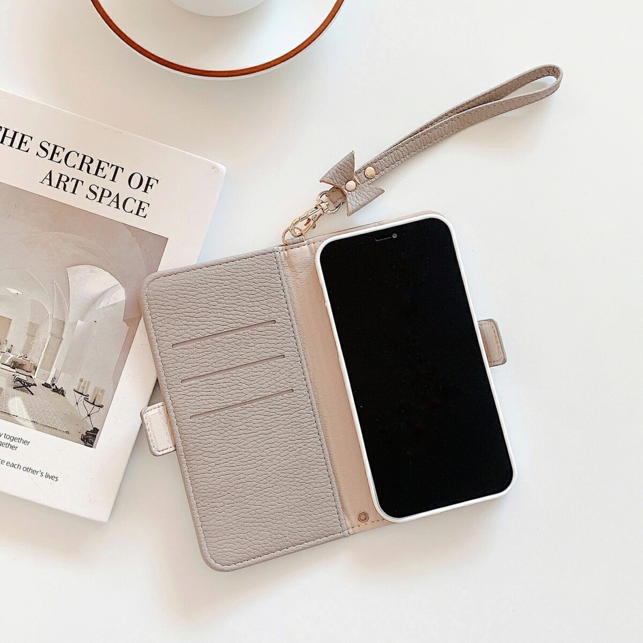 iphone14 iphone14Pro iphone13 Pro ProMAX mini iphone12Pro ケース iphone11 ケース iphone12 ケース 敬老の日ギフト iphone se ケース iPhone8 iPhone7 ケース アイフォンSE カバー アイフォン12 ケース ウサギ 手帳型 革 可愛い おしゃれ ストラップ