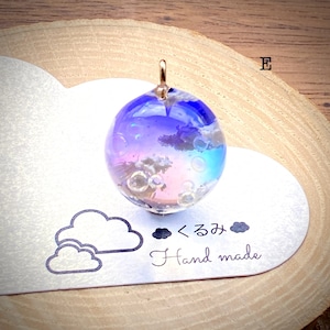 空＆雲ペンダント まん丸 夕暮れ空とシャボン玉 E
