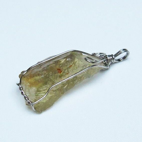 リビアングラス ペンダント 一点物 メール便可 112-13818