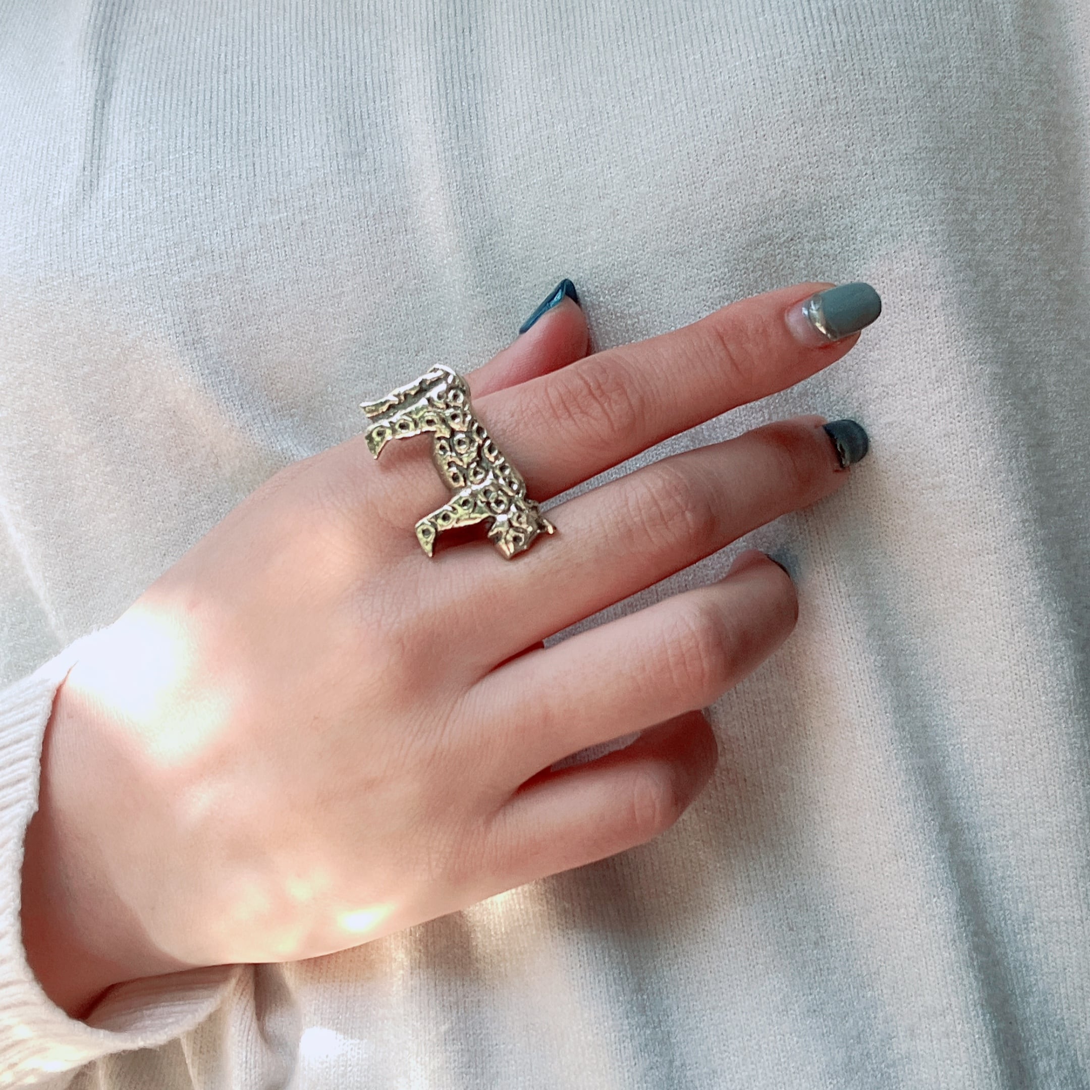 個性的すぎるgoldぽいring =ひょう=