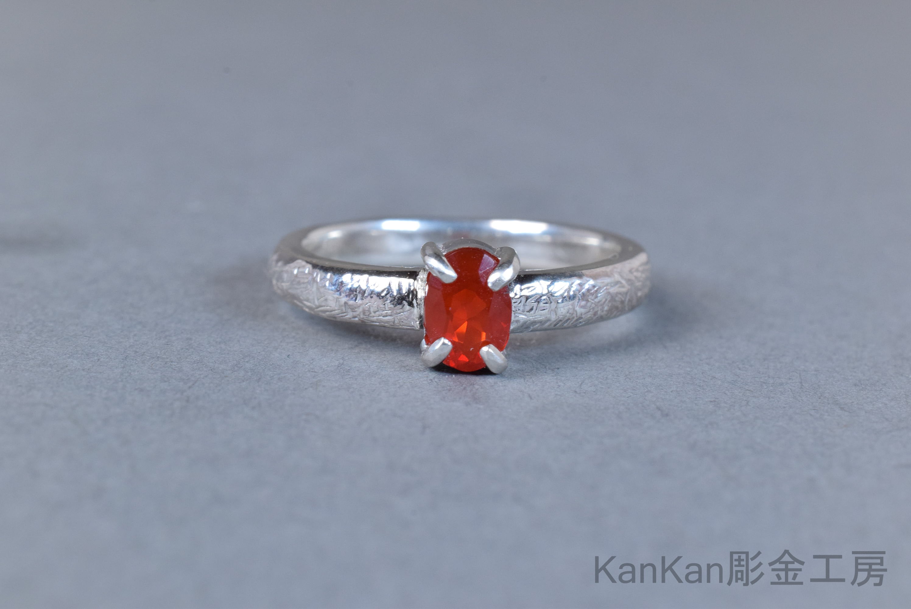 ファイアーオパールのリング