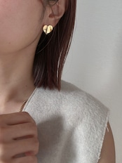 ハートプレートピアス