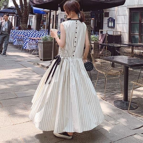 ワンピース レディース フレア ロング丈 マキシ ノースリーブ Aライン ウエストマーク リボン かわいい 大人可愛い きれいめ シンプル カジュアル 大人 お洒落 おしゃれ レトロ キュート ガーリー 送料無料 クール S M L XL ゆったり ストライプ ホワイト 春 秋 冬 10代 20代 30代 40代 OL 通勤 学生 通学 デート お出かけ 女子会 着回し 普段使い 韓国系 ファッション コーデ スタイル 楽ちん モテ 体型カバー トレンド