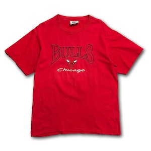 Chicago Bulls Embroidered T-Shirt. Lee SPORT