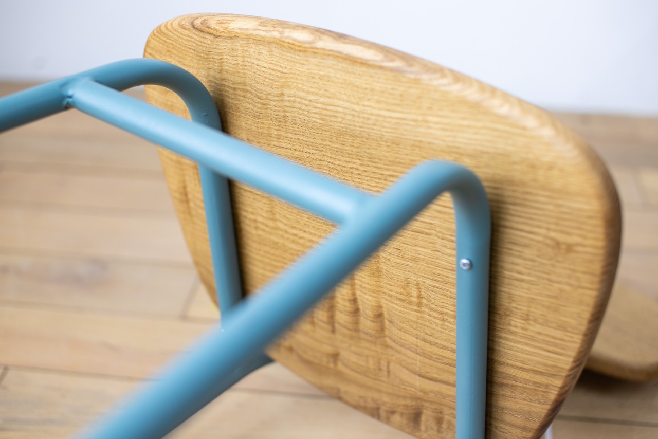 GOOD LUCK CHAIR 010