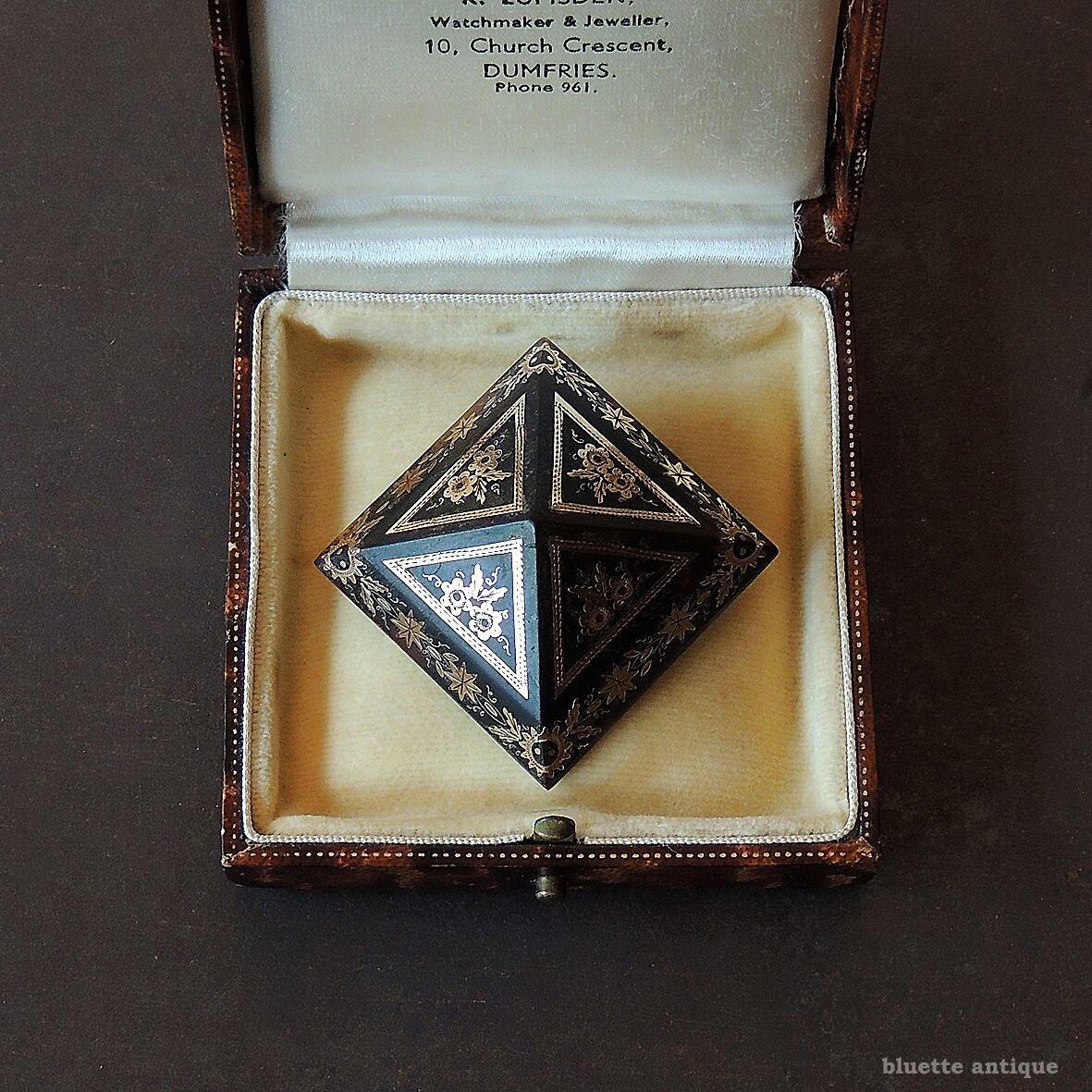 アンティークジュエリー ピクウェ スクエア ブローチ 【忘れな草