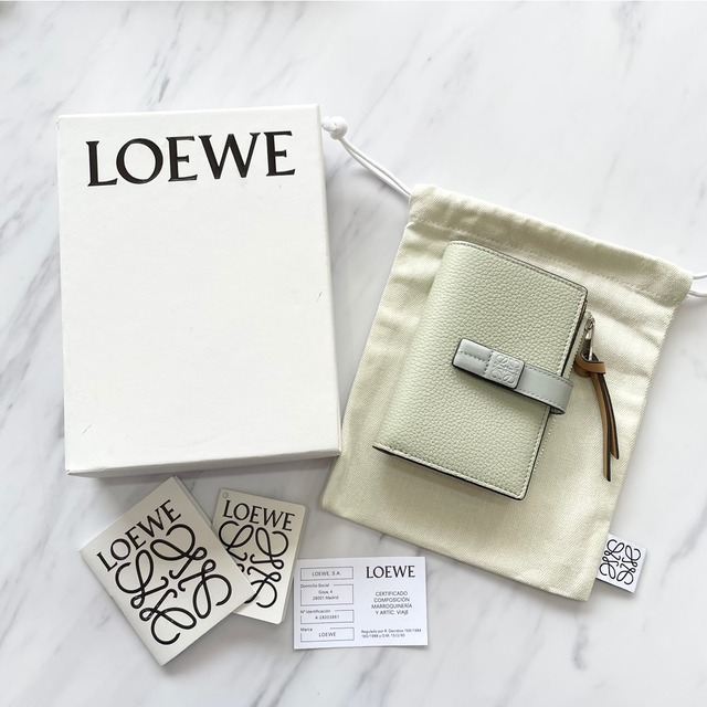 LOEWE ロエベ スリム ジップ バイフォールド ウォレット