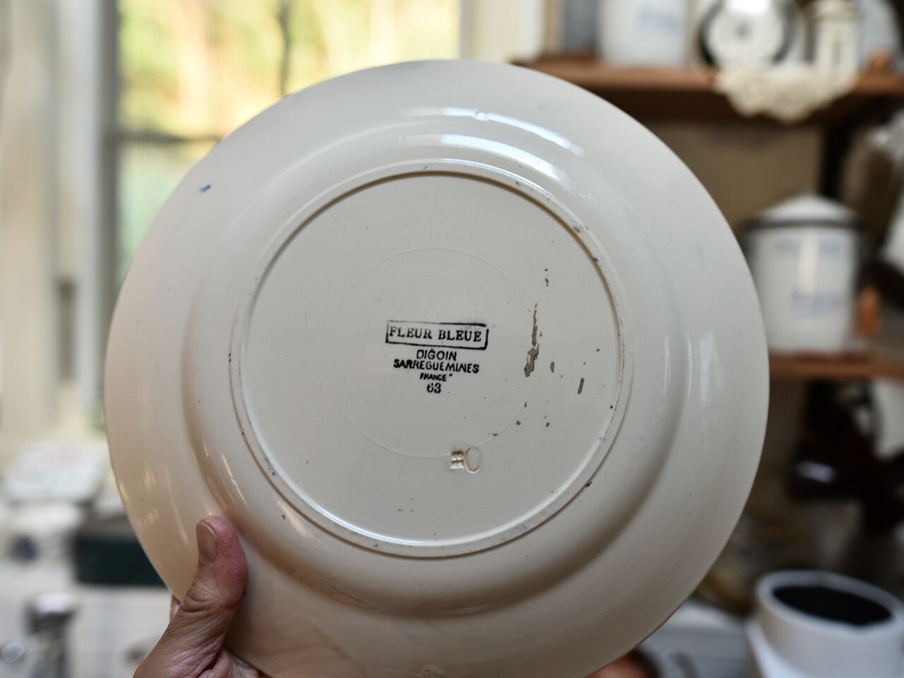 ブルーの花柄が素敵なサルグミンヌ製大皿プレート フレンチアンティーク