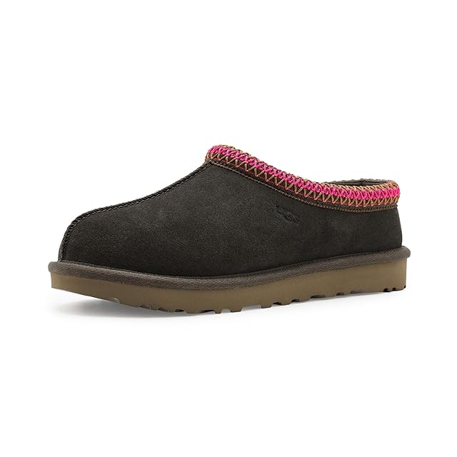 CLARKS Wallabee 