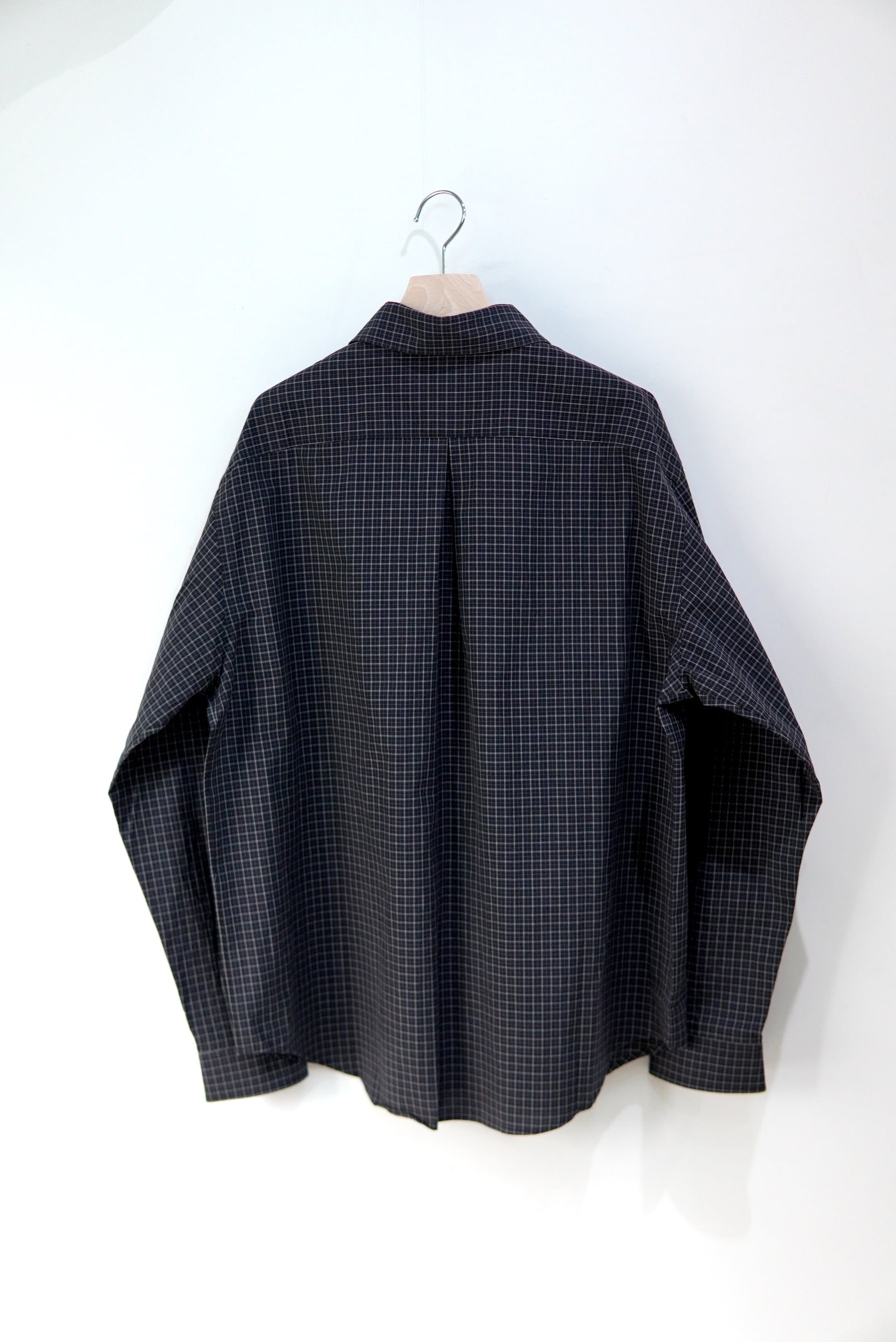 Abelia Edoward Goucha / ORDINARY SHIRT | POETRY