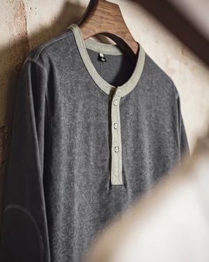 バティック風ヘンリーネックロングTシャツ / K0576